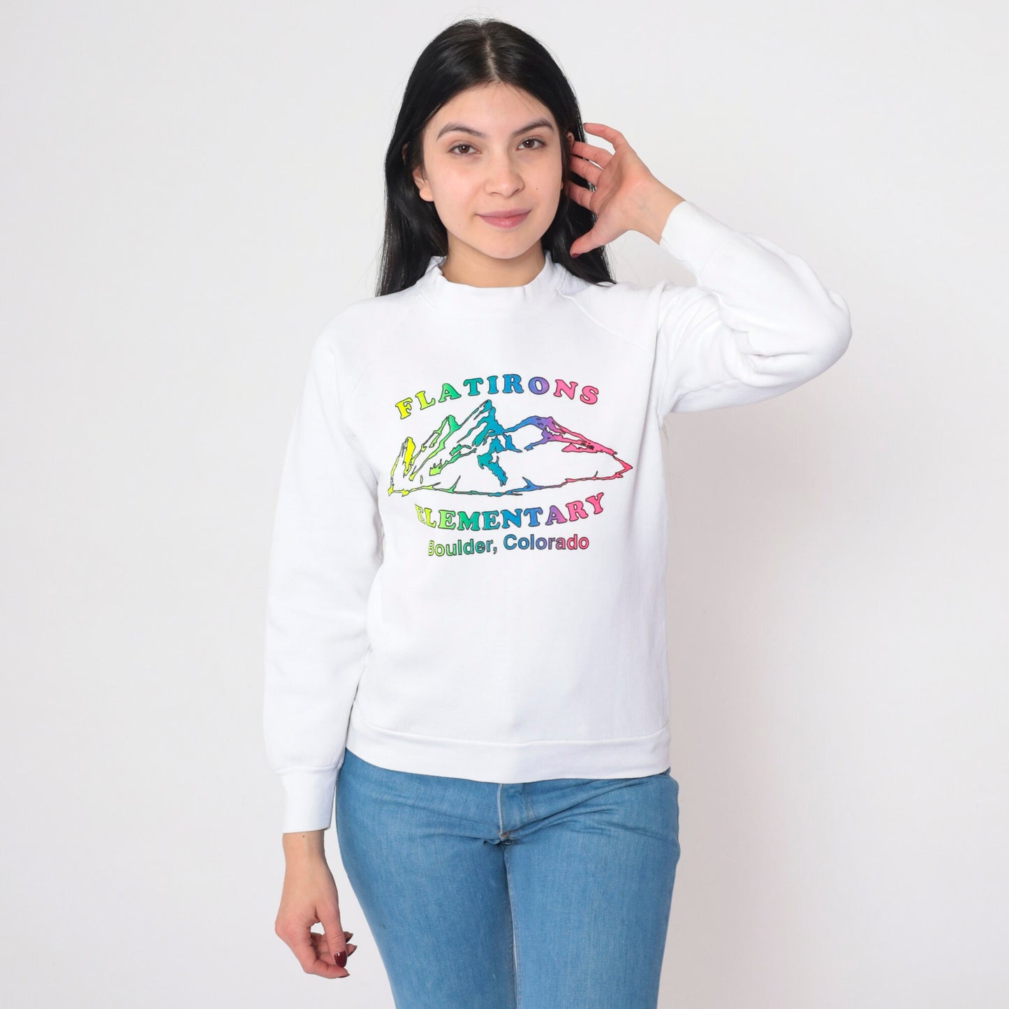90s Flatirons Elementary Boulder Colorado Raglan Sweatshirt White Graphic Extra Small