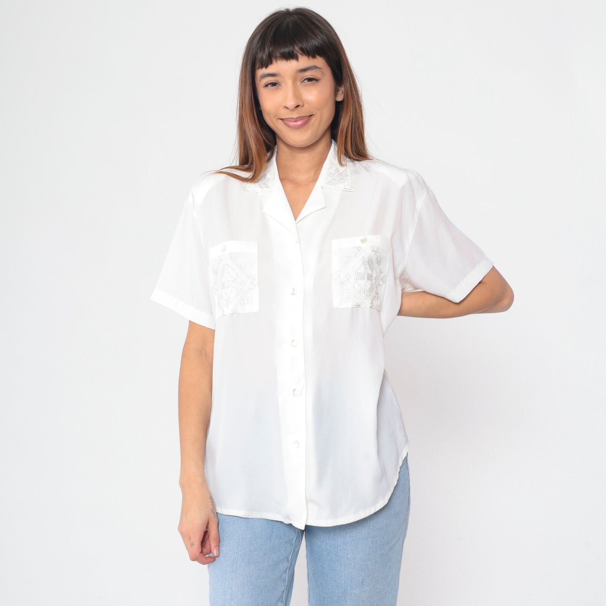 90s White Geometric Embroidered Button-Up Blouse Cutout Collar Short Sleeve Large L