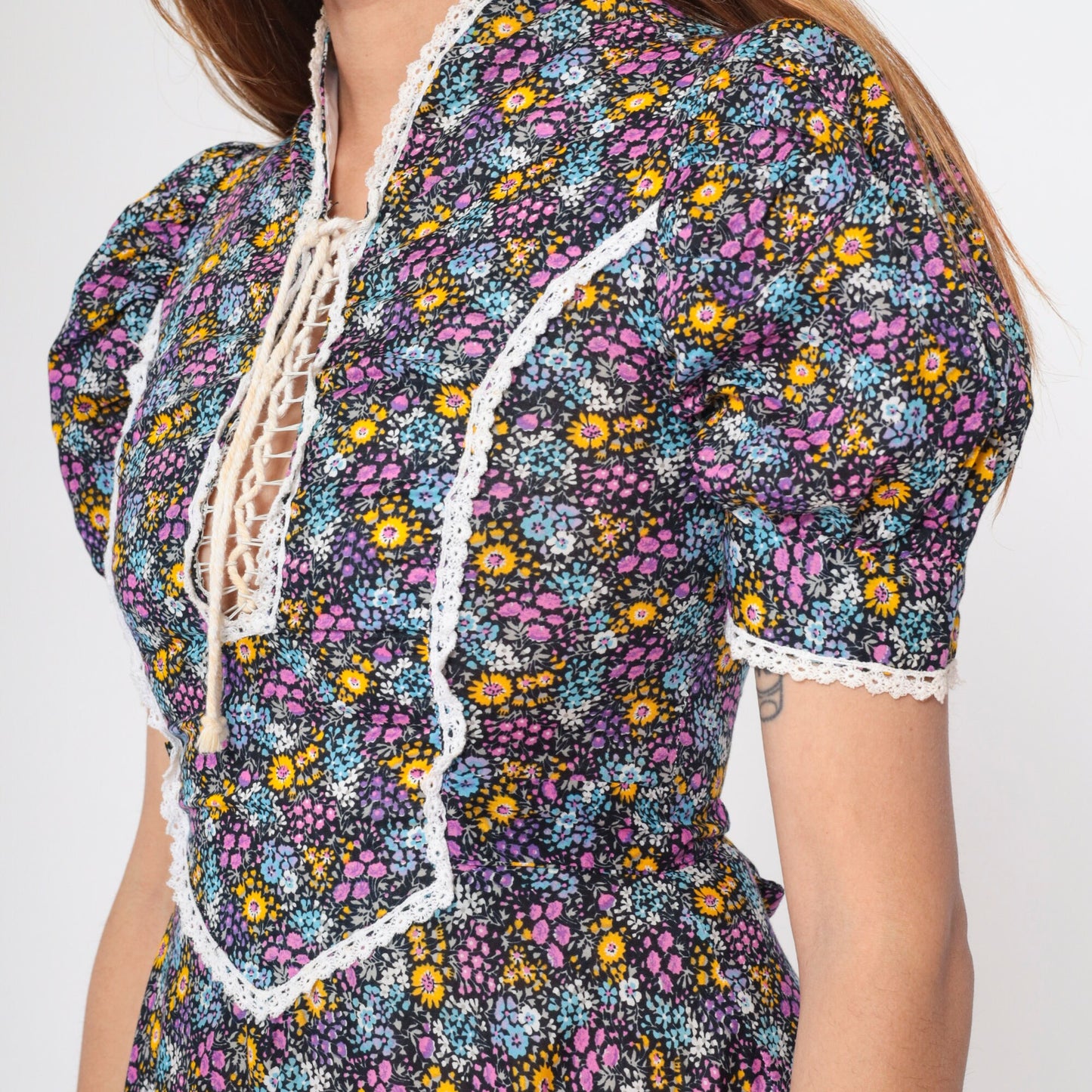 70s Calico Floral Maxi Dress Lace-Up Puff Sleeve Prairie Ankle Length XS