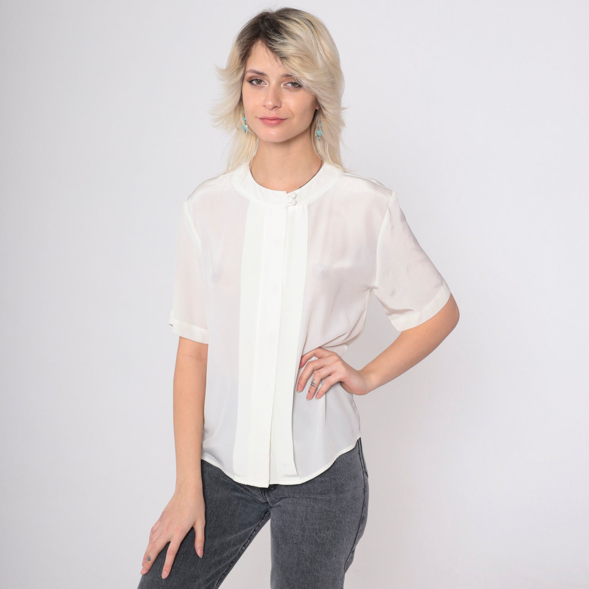 90s Off-White Pleated Button-Up Blouse Short Sleeve Secretary Top Petite 8P