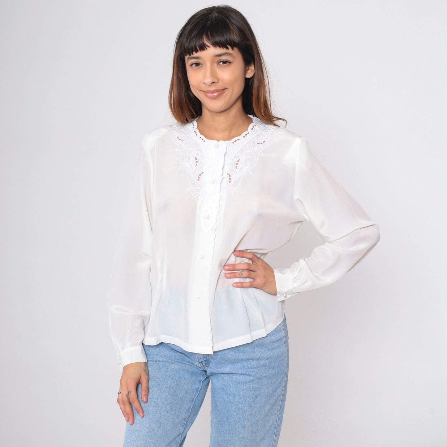 90s White Cutwork Blouse Embroidered Leaf Button Up Long Sleeve Medium