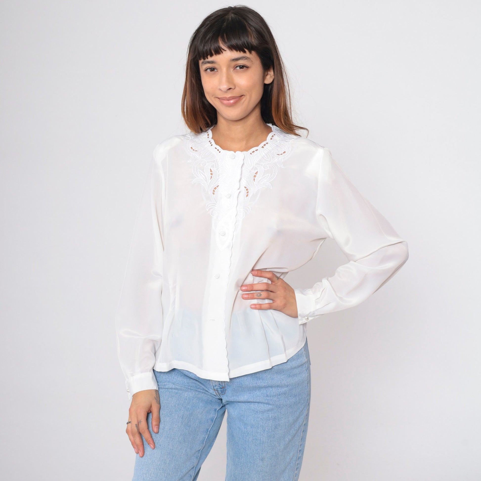 90s White Cutwork Blouse Embroidered Leaf Button Up Long Sleeve Medium
