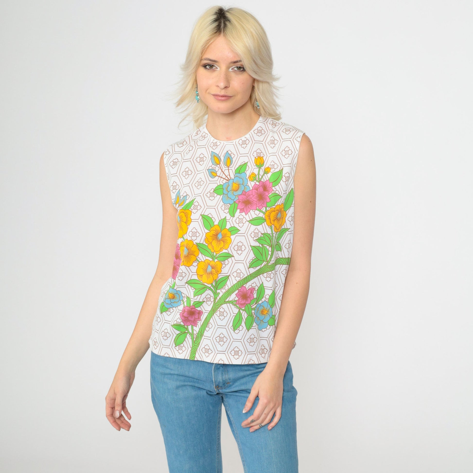 70s White Floral Tank Top Geometric Flower Print Sleeveless Blouse Medium