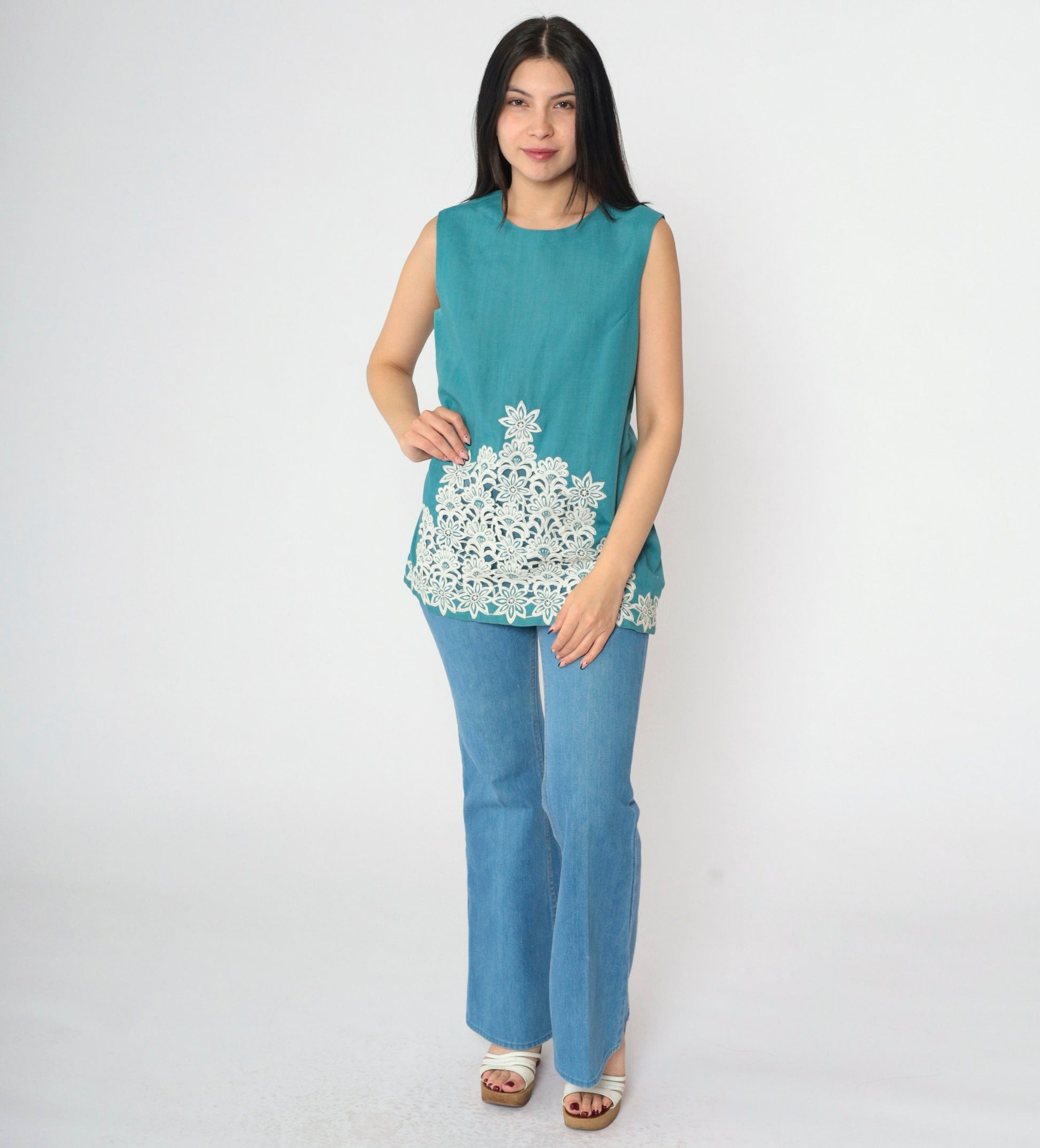 60s Teal Sleeveless Top White Floral Embroidery Round Neck Small S