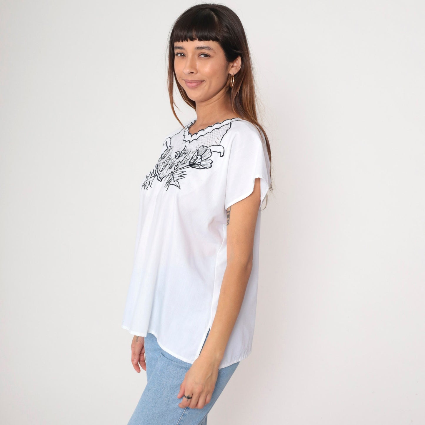 Y2K Black Floral Embroidered White Blouse Mesh Neckline Short Sleeve Large L