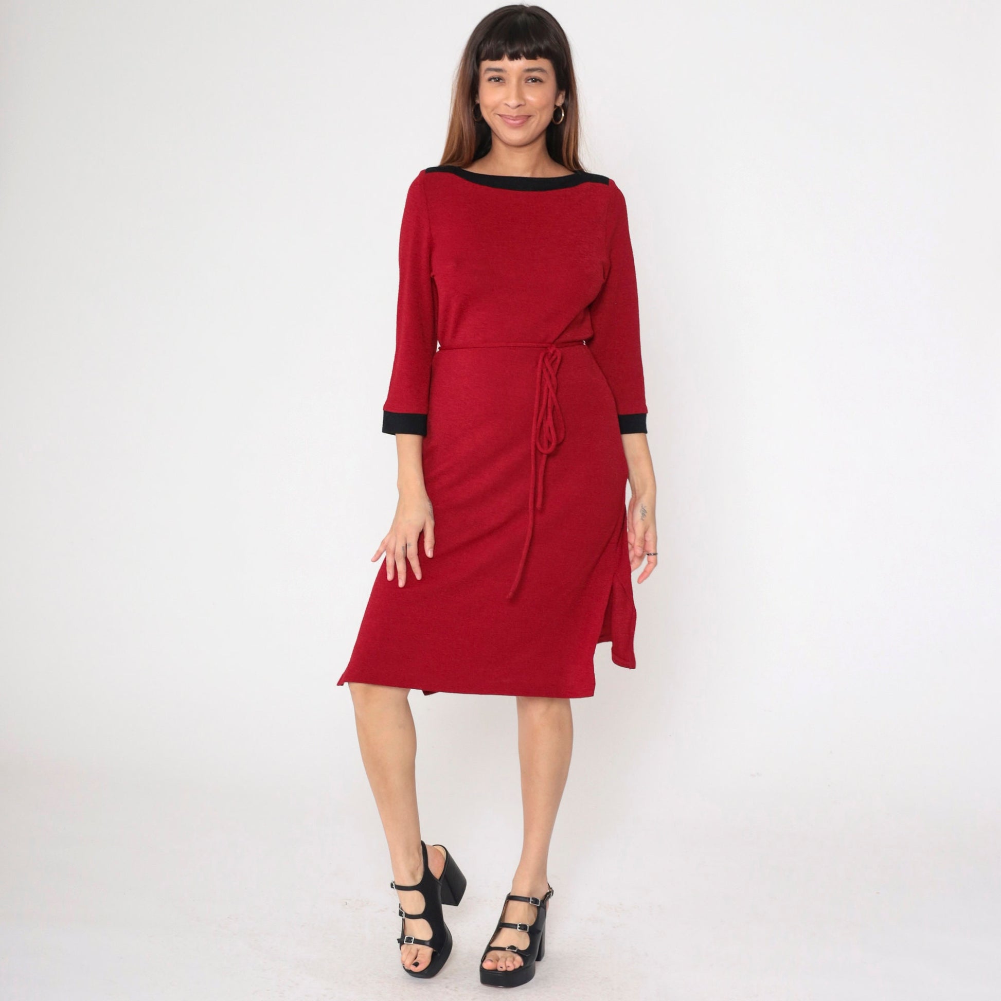 90s Red Shift Dress Boat Neck Black Trim Tie Belt Three-Quarter Sleeve Small Medium