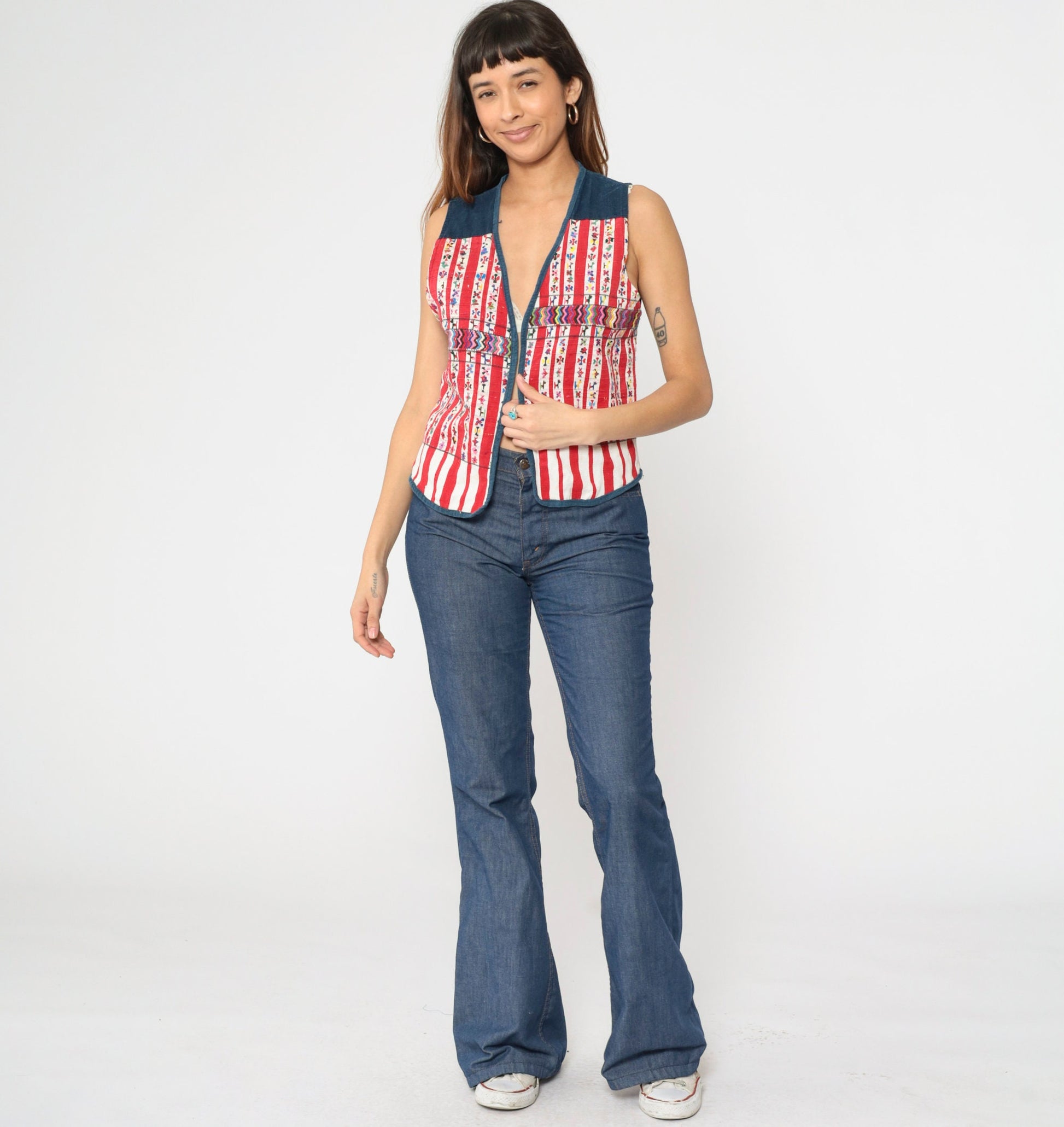 80s Guatemalan Embroidered Vest Red White Striped Animal Pattern Small