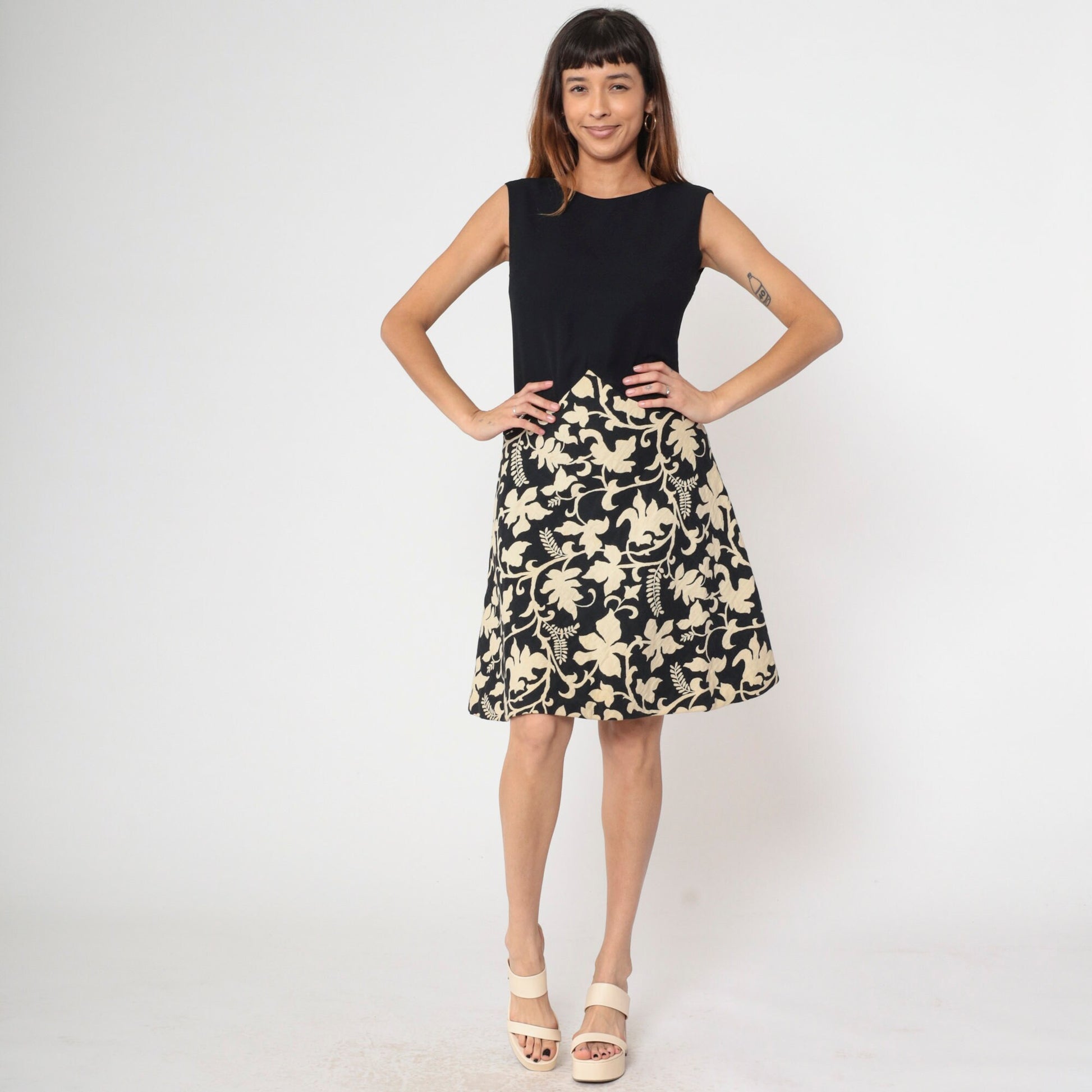 1960s Robinson's California Black Cream Floral Fit and Flare Dress V-Back Medium