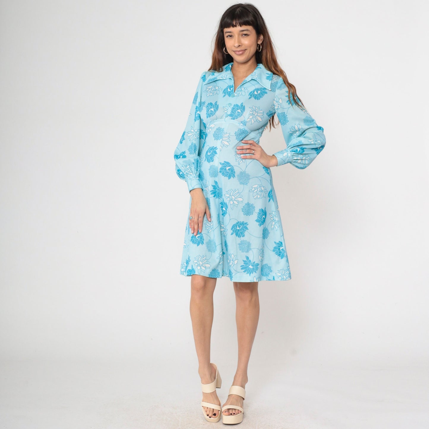 70s Blue Floral Mini Dress Empire Waist Dagger Collar Long Sleeve Small