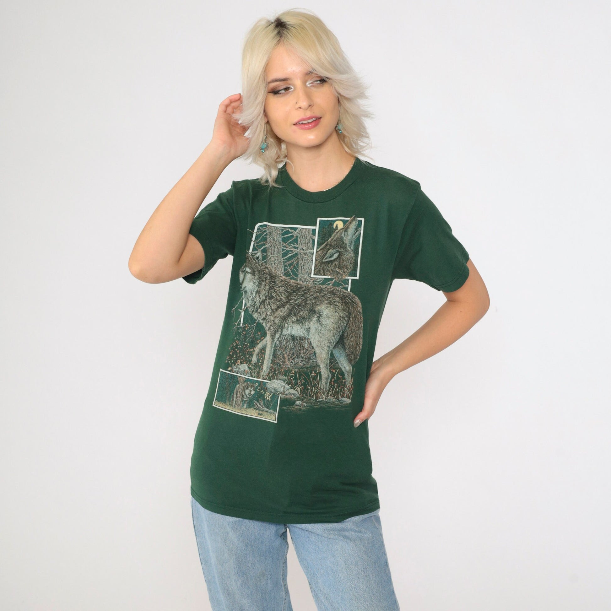 90s Wolf Graphic T-Shirt Green Cotton Crewneck Small S