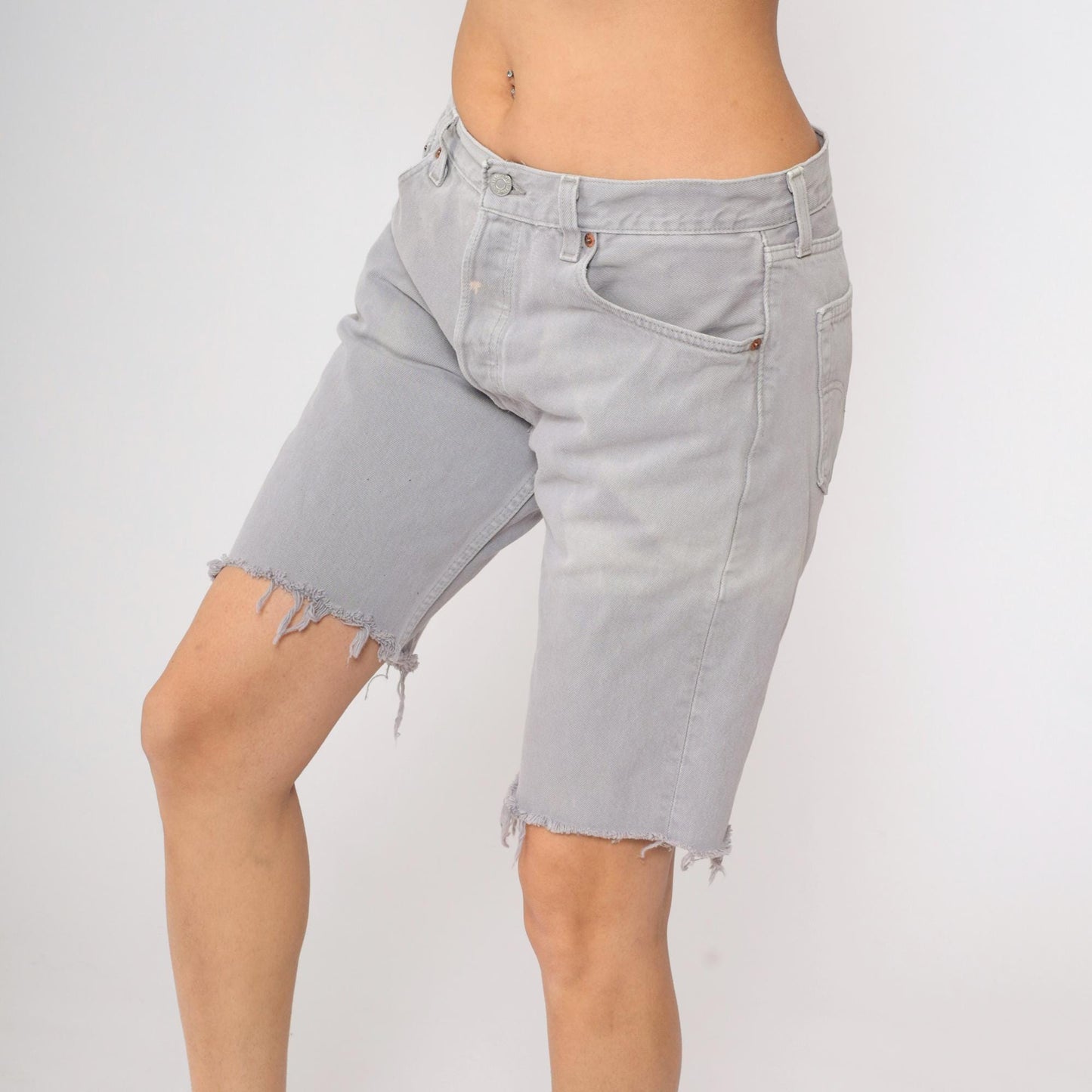 90s Levi's 501 Grey Denim Cut-Off Shorts Frayed Hem Medium 34
