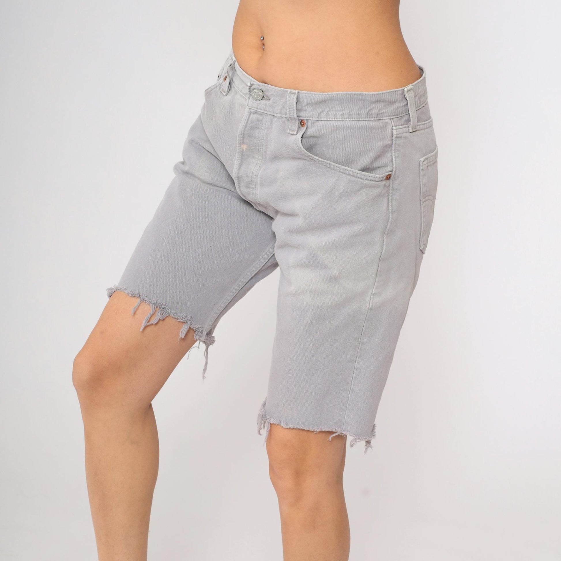 90s Levi's 501 Grey Denim Cut-Off Shorts Frayed Hem Medium 34