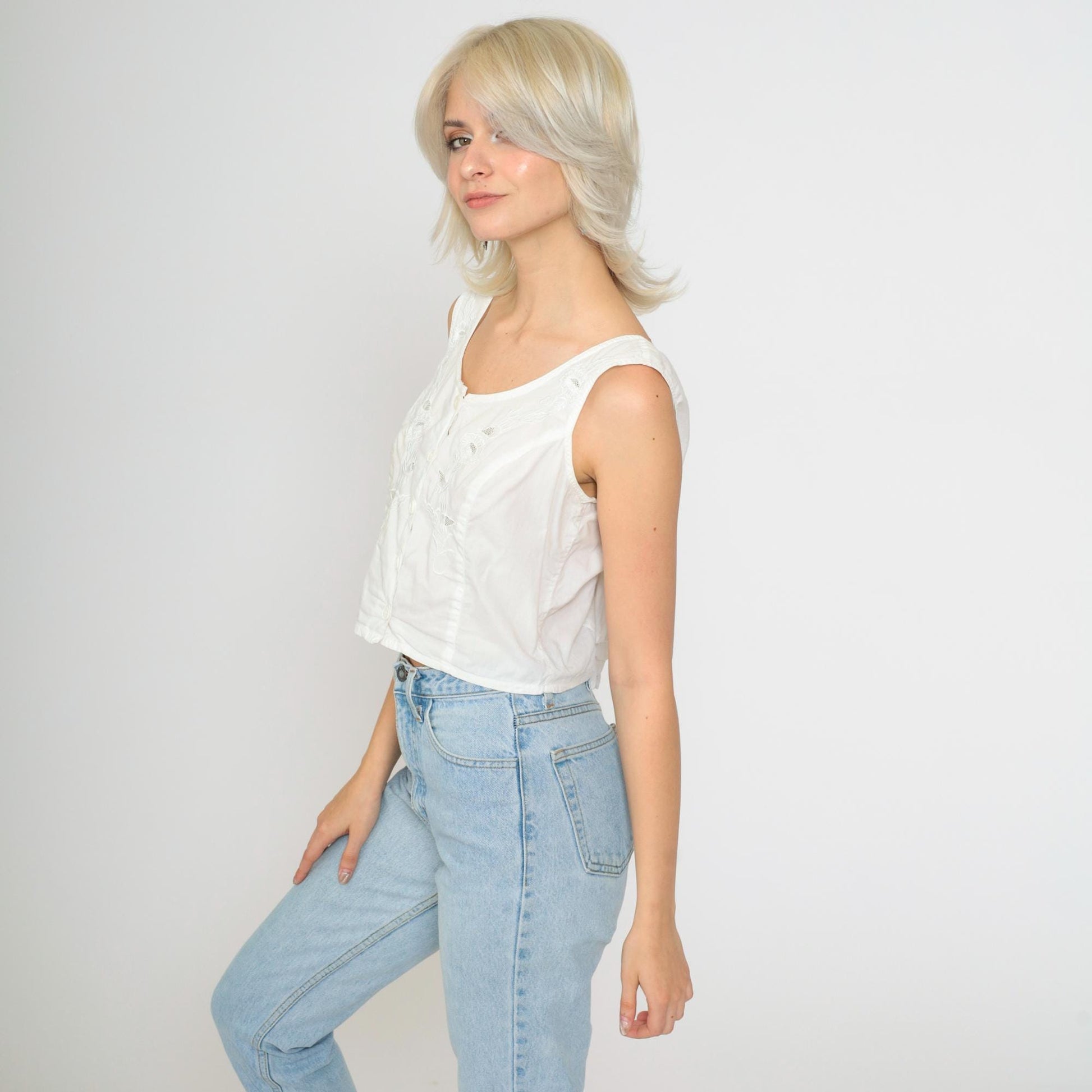 90s Munalisa Floral Embroidered Tank Top White Mesh Cutwork Small