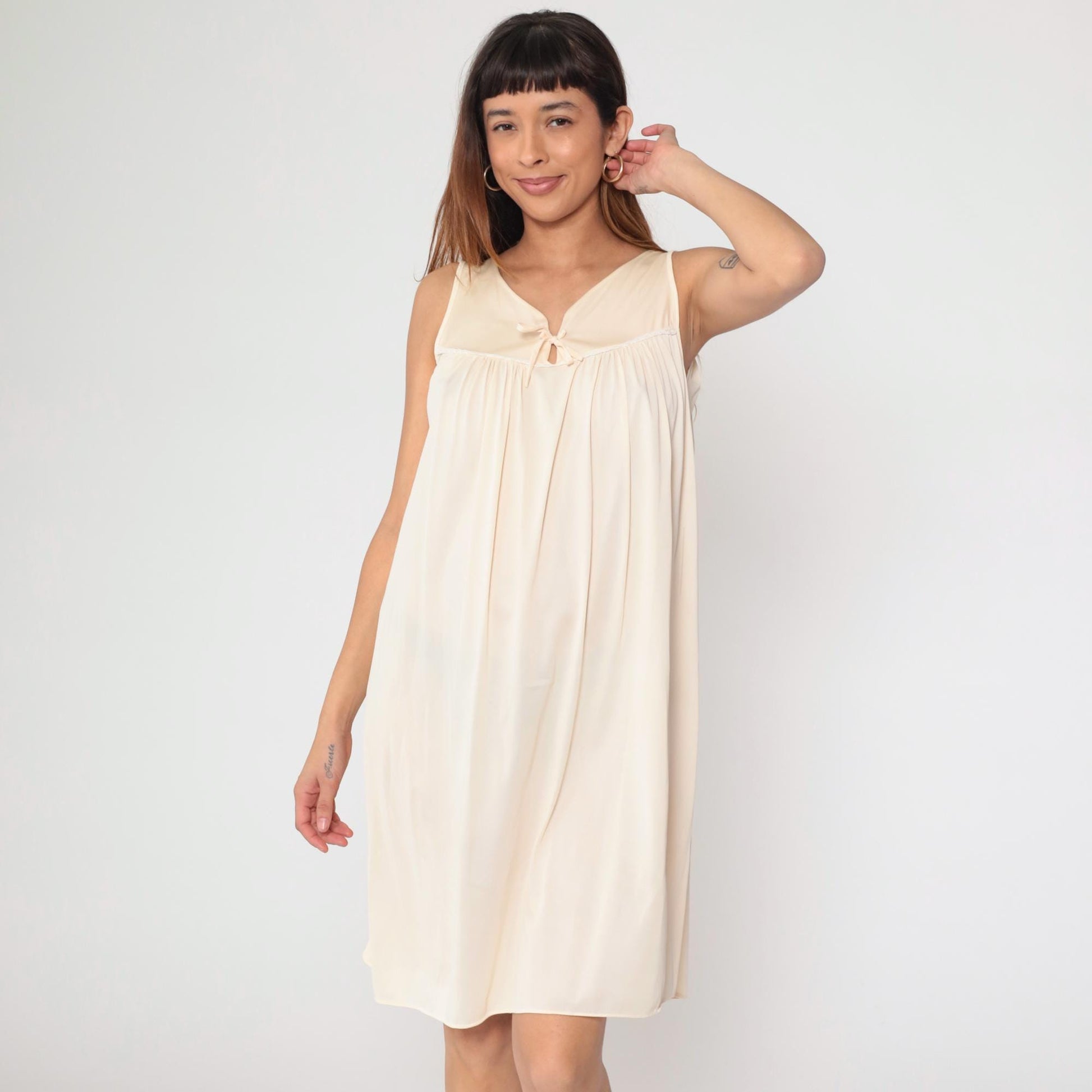 70s Peach Nylon Nightgown Bow Neck Sleeveless Tent Trapeze Midi Medium