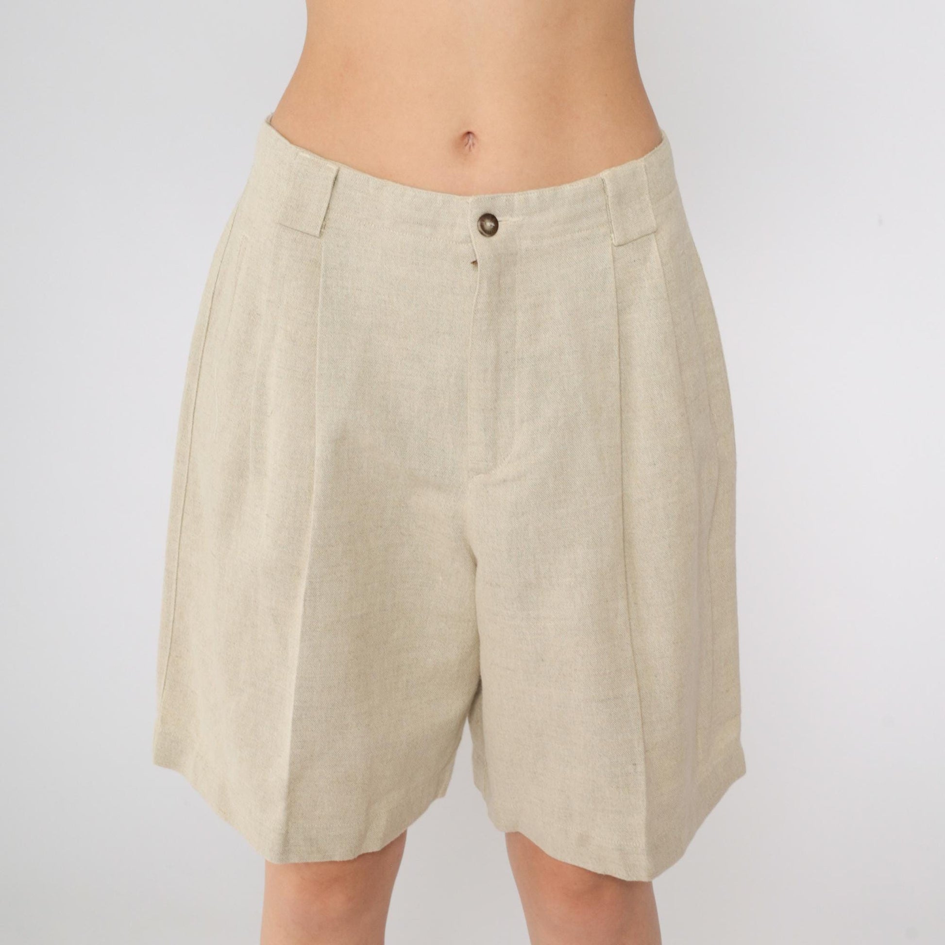 90s Liz Claiborne Pleated Shorts Beige Linen High Waist Medium