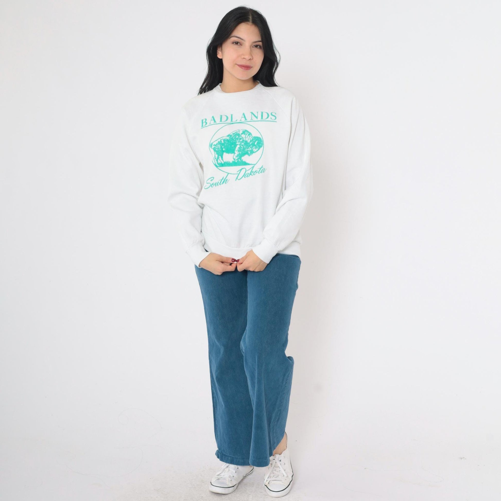 90s Badlands South Dakota Buffalo Sweatshirt White Crewneck Pullover Medium