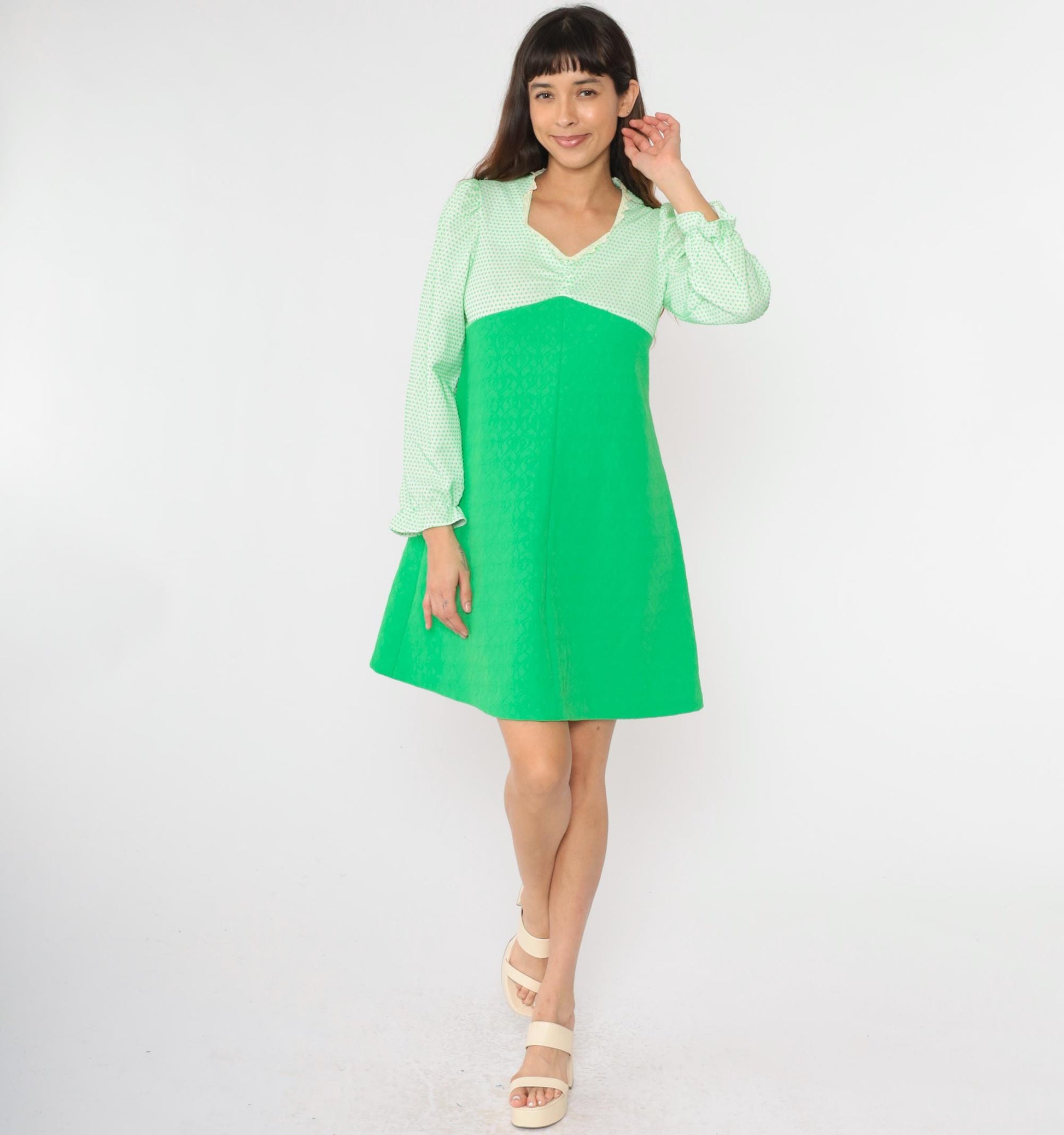 70s Bright Green Polka Dot Mini Dress Empire Waist Puff Sleeve Medium