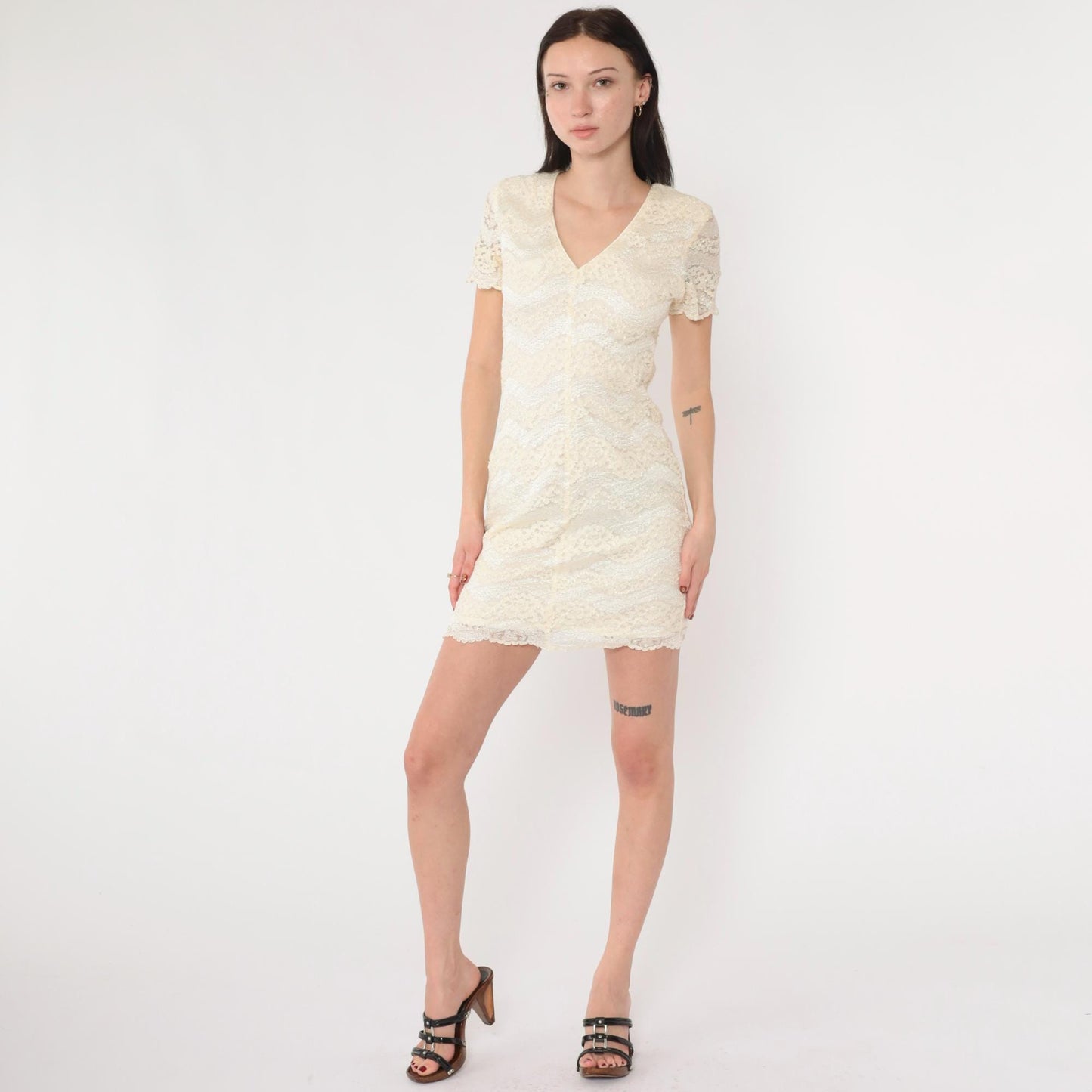 90s Scarlett Cream Lace Mini Dress Zigzag V-Neck Short Sleeve Small