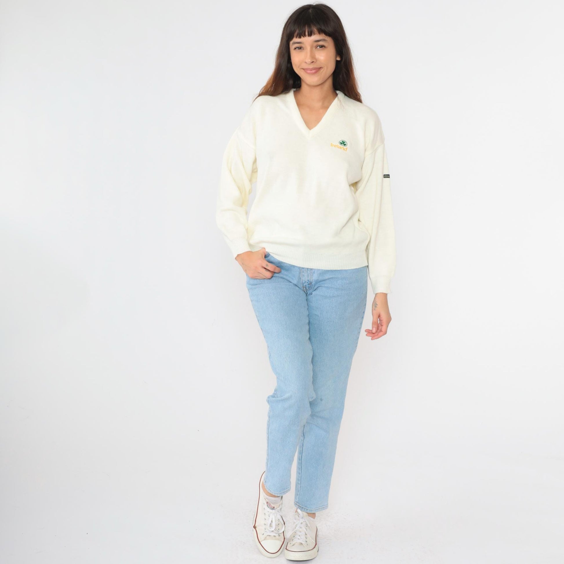 80s Blarney Castle Irish Sweater Off-White Shamrock V-Neck Knit Medium