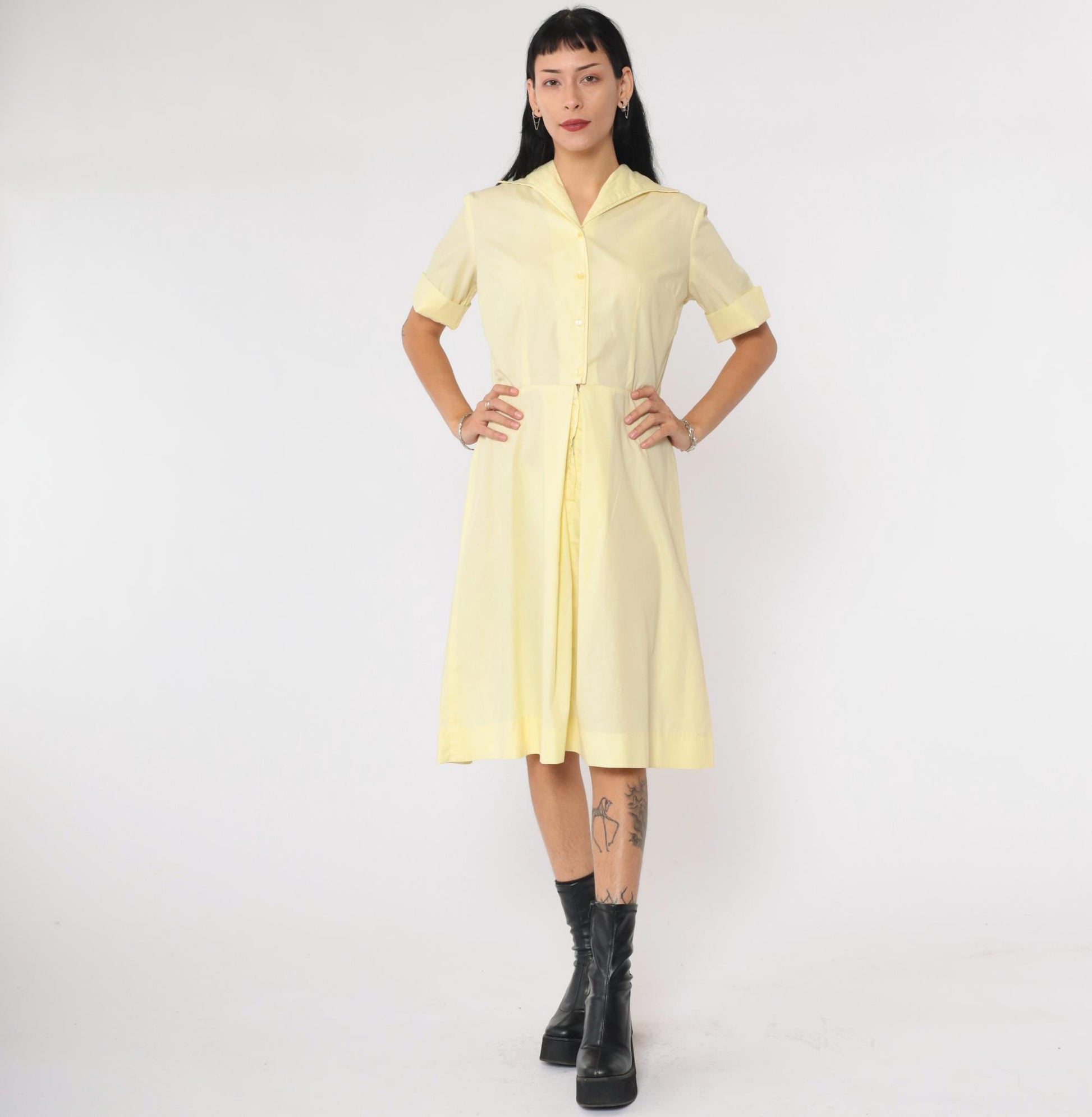 60s Light Yellow Button-Up Shirtdress Midi Collared High Waist Small