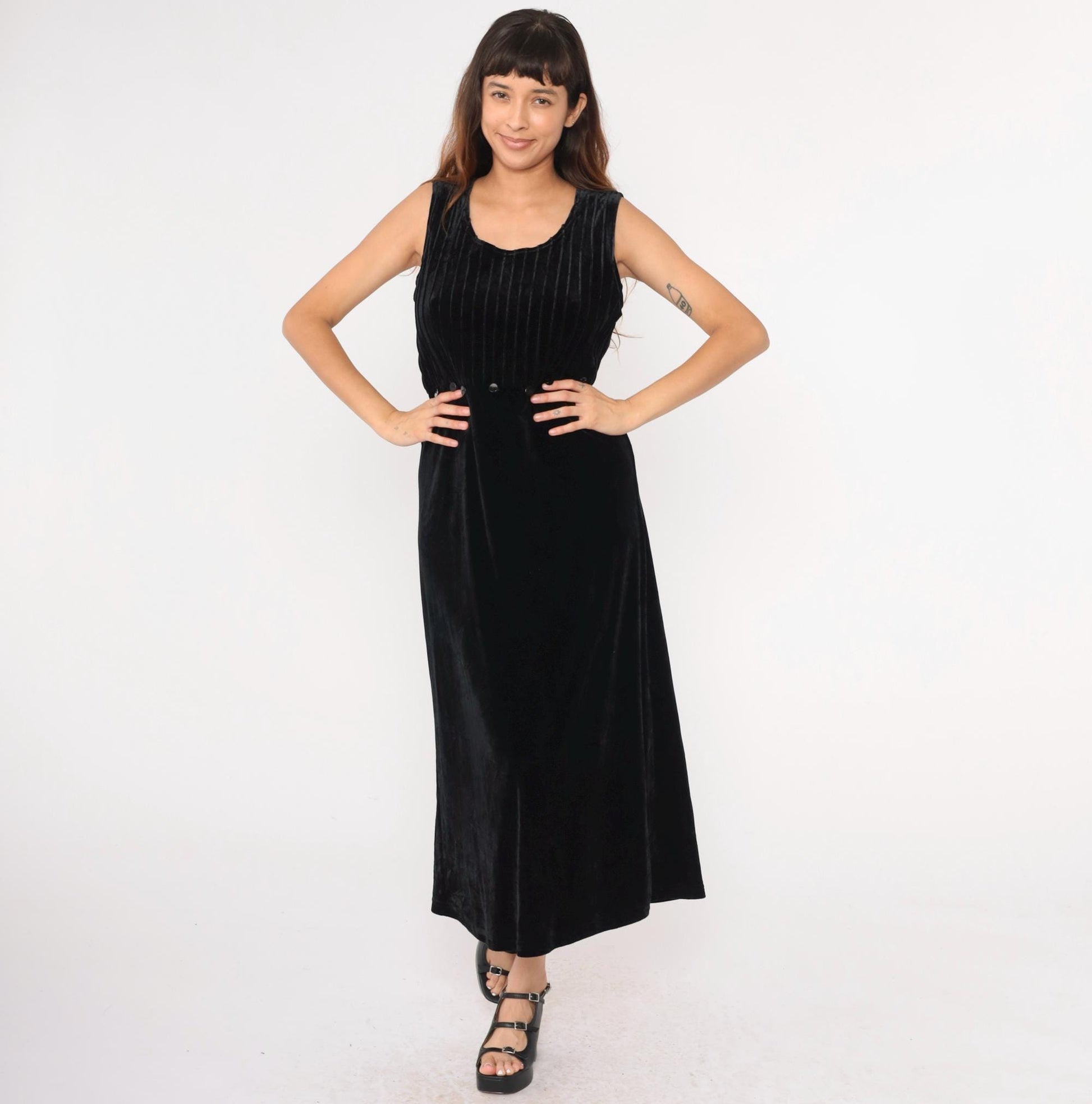90s Black Velvet Maxi Dress High Waist Scoop Neck Sleeveless Medium