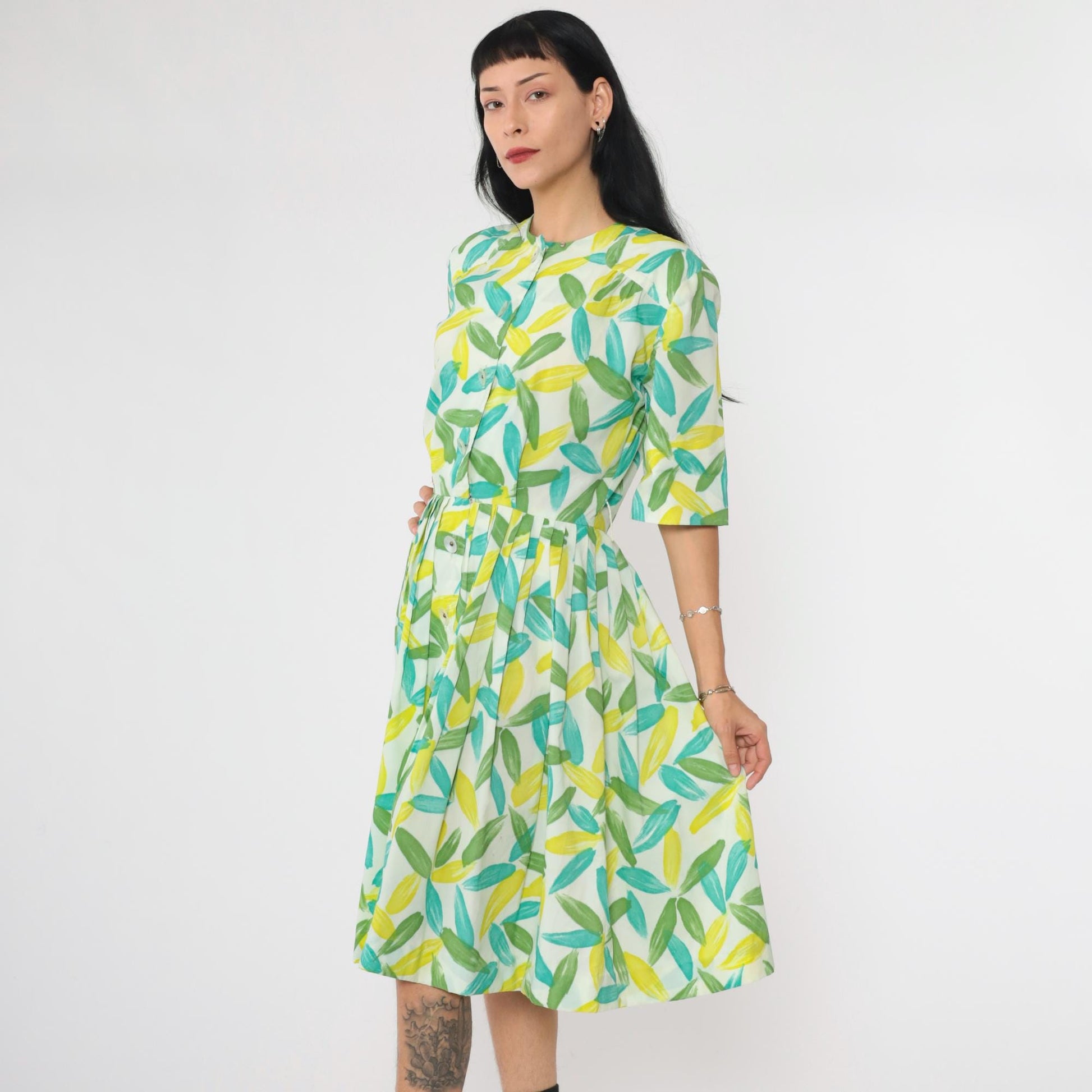 60s Westbury Fashions Shirt Dress Abstract Leaf Print Pleated Midi Blue Green Small