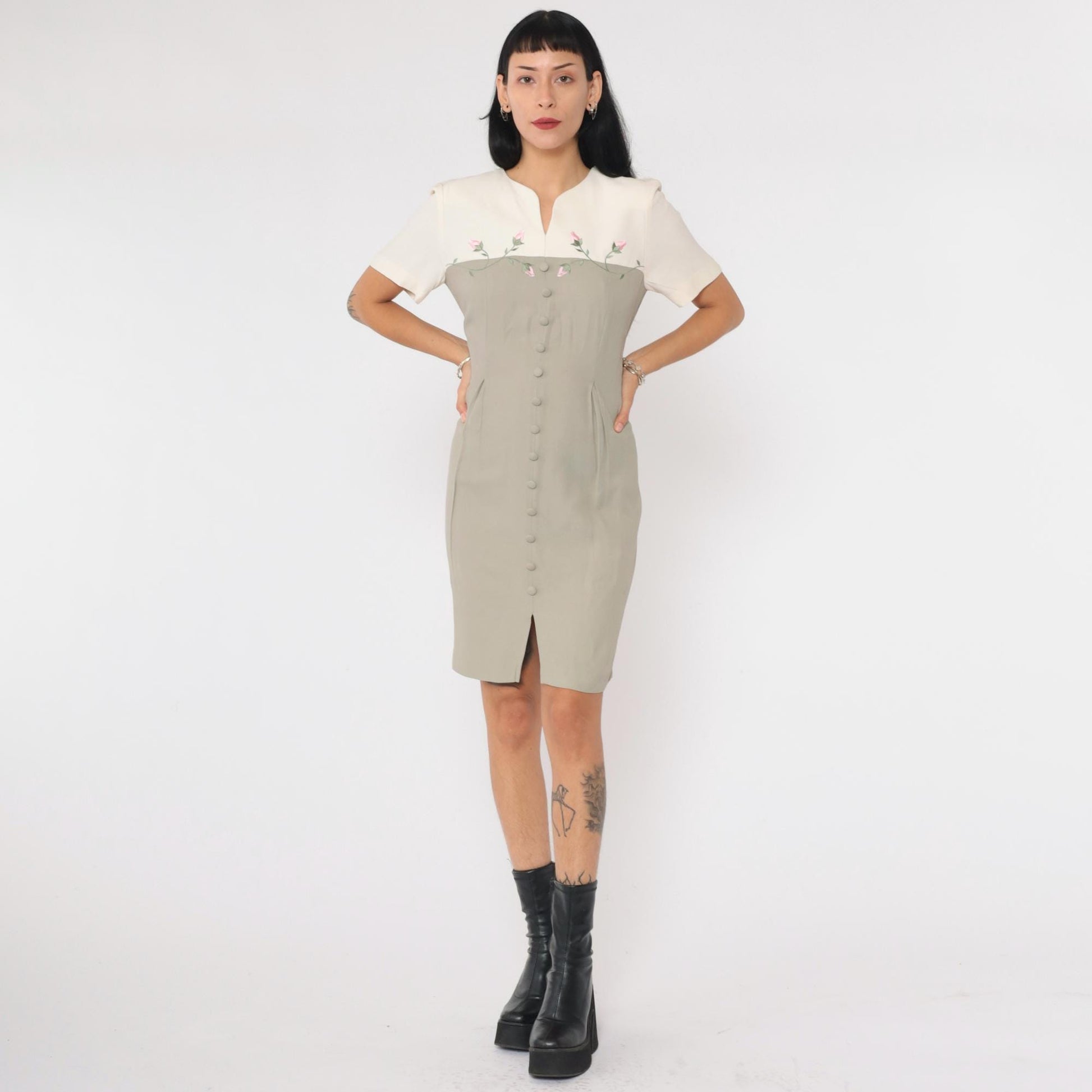 90s S.L. Fashion Petites Sage Floral Embroidered Mini Shirtdress Small