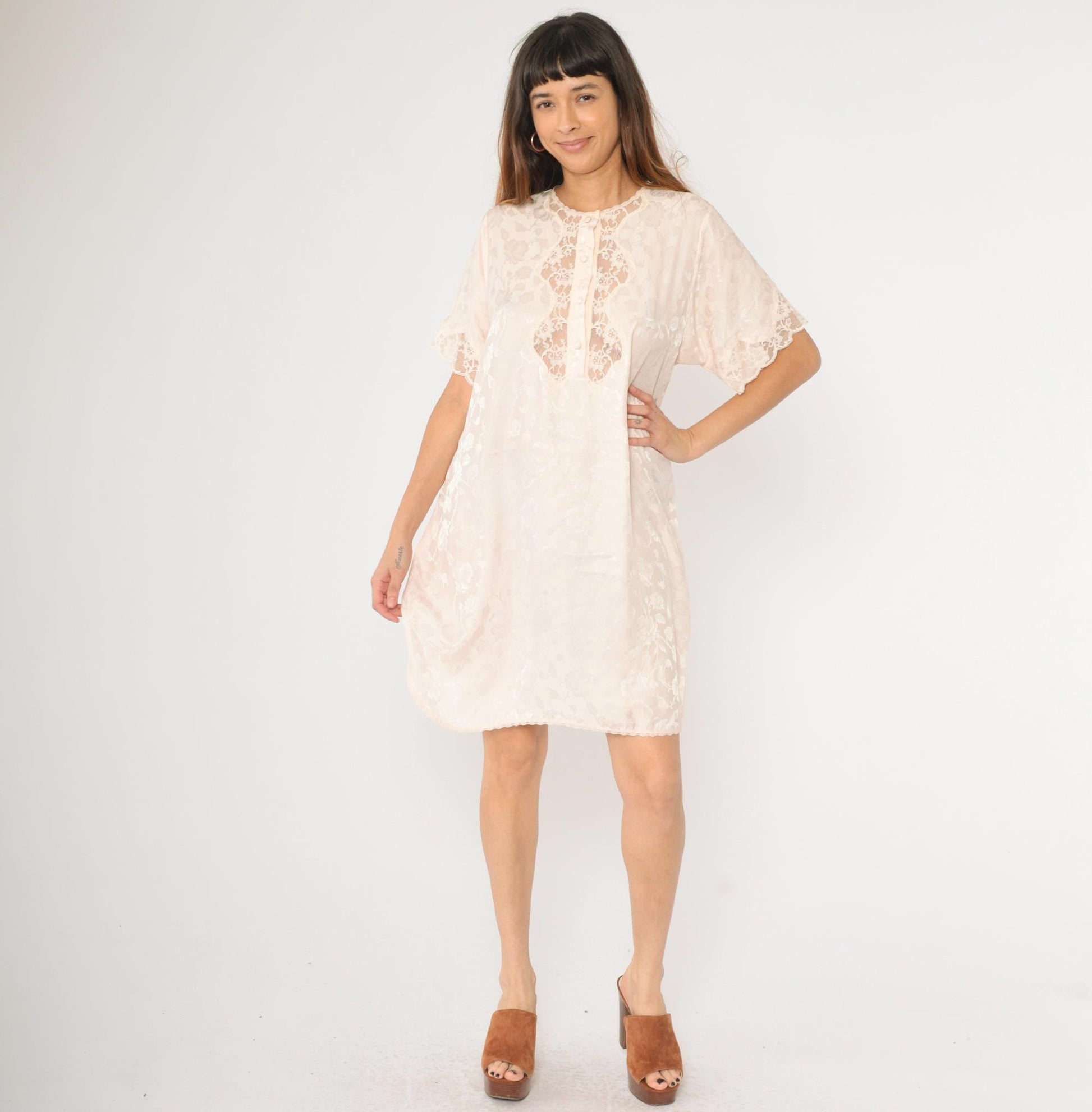 90s Barbizon Baby Pink Floral Embossed Nightgown Lace Trim Mini Large L