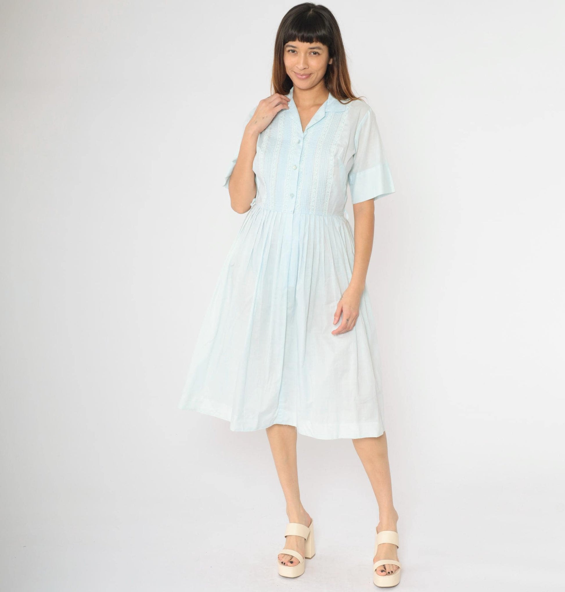 60s Light Blue Pintuck Day Dress Lace Trim Button-Up Shirtwaist Medium