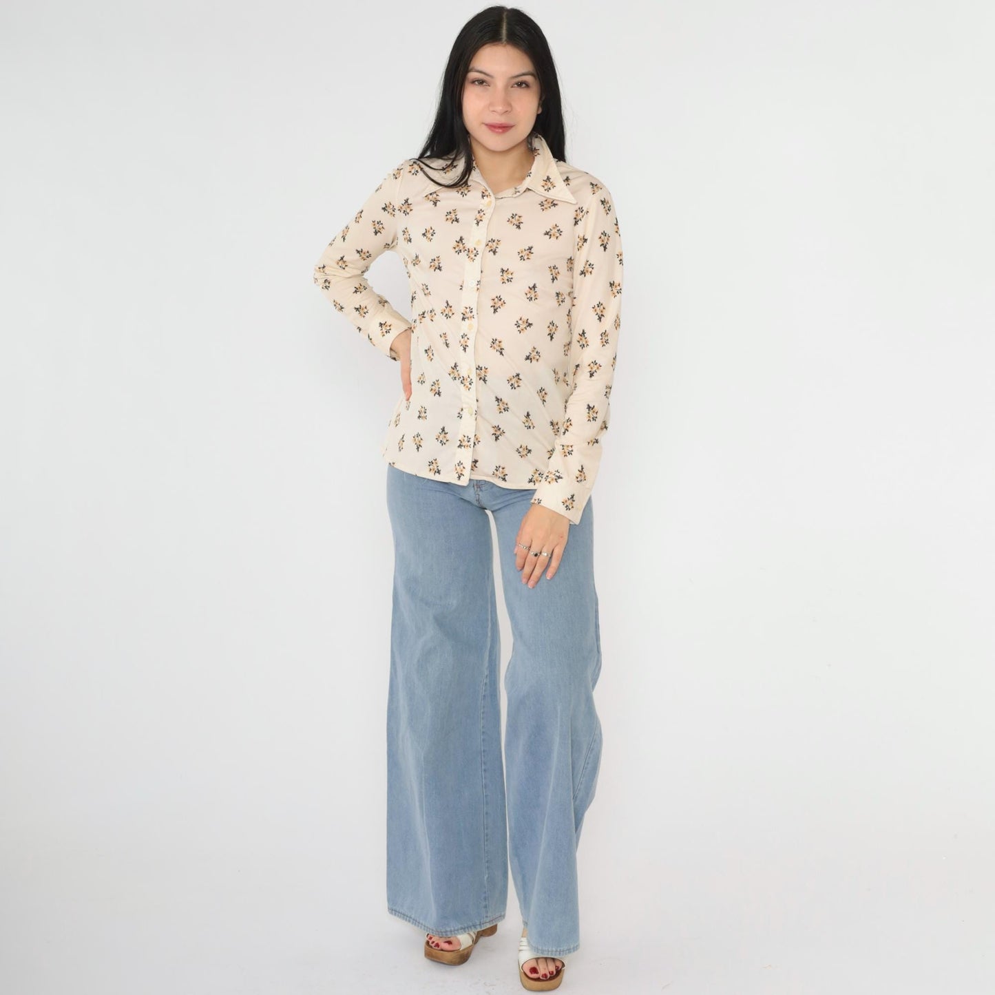 70s Floral Cream Button-Up Blouse Pointed Collar Long Sleeve Small