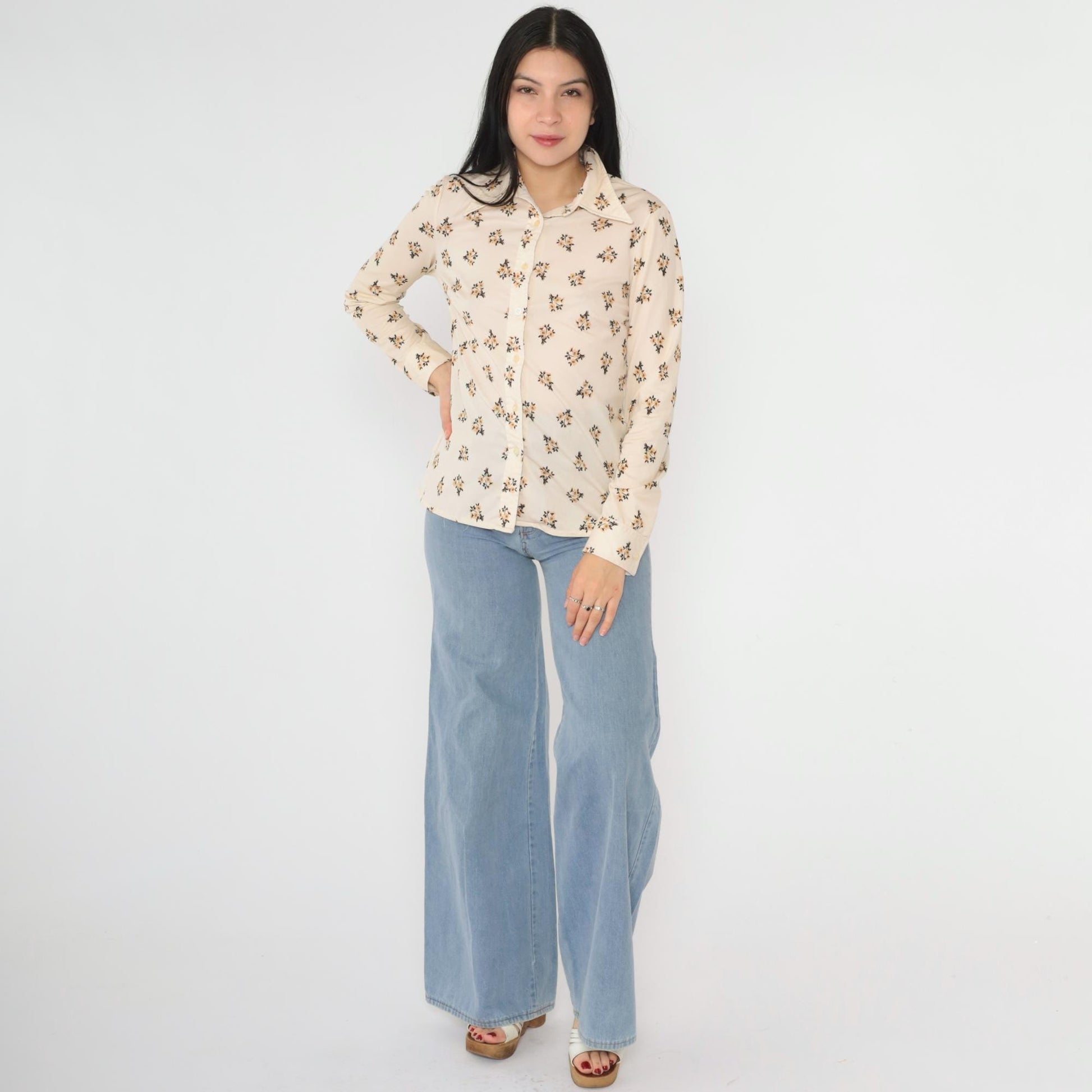 70s Floral Cream Button-Up Blouse Pointed Collar Long Sleeve Small