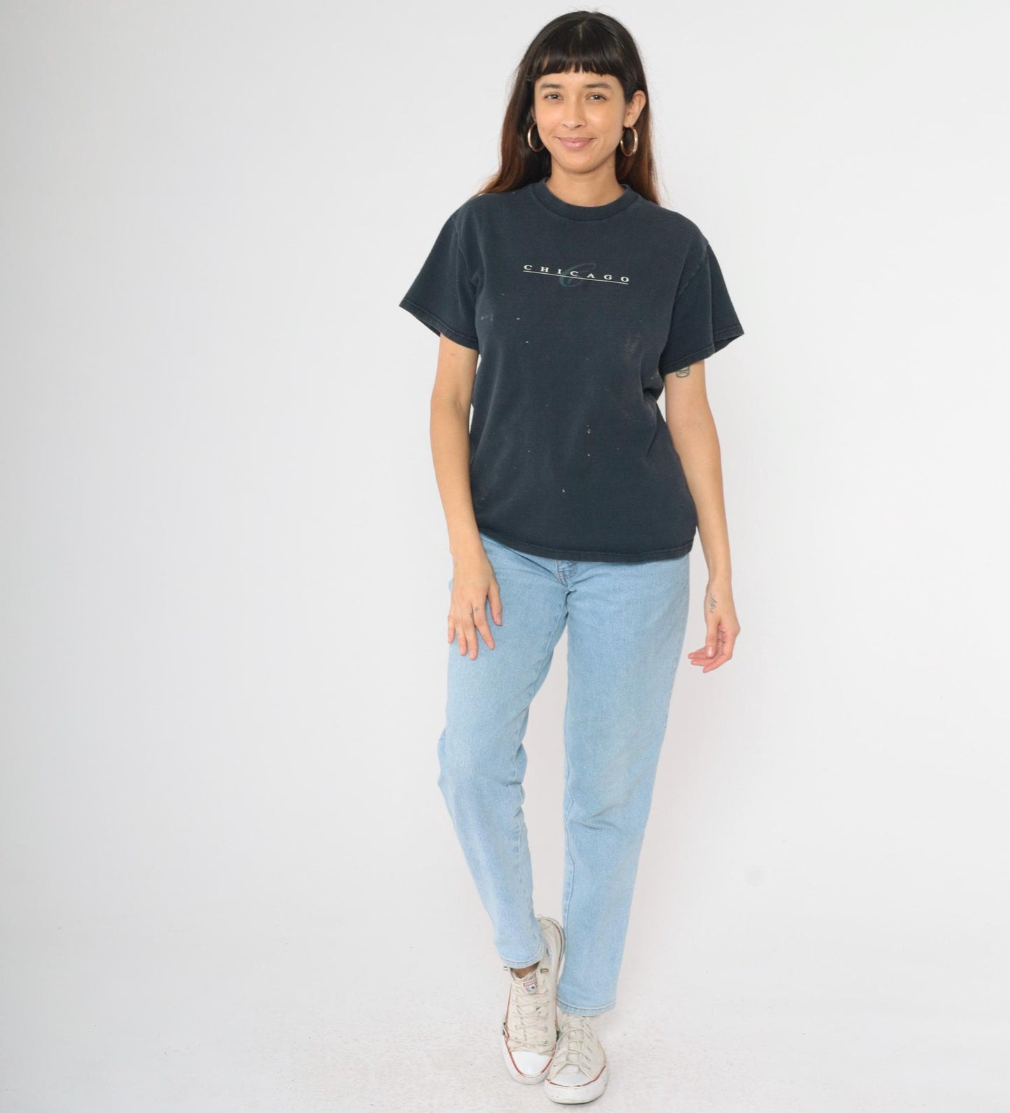 90s Chicago Graphic T-Shirt Black Fruit of the Loom Distressed Medium