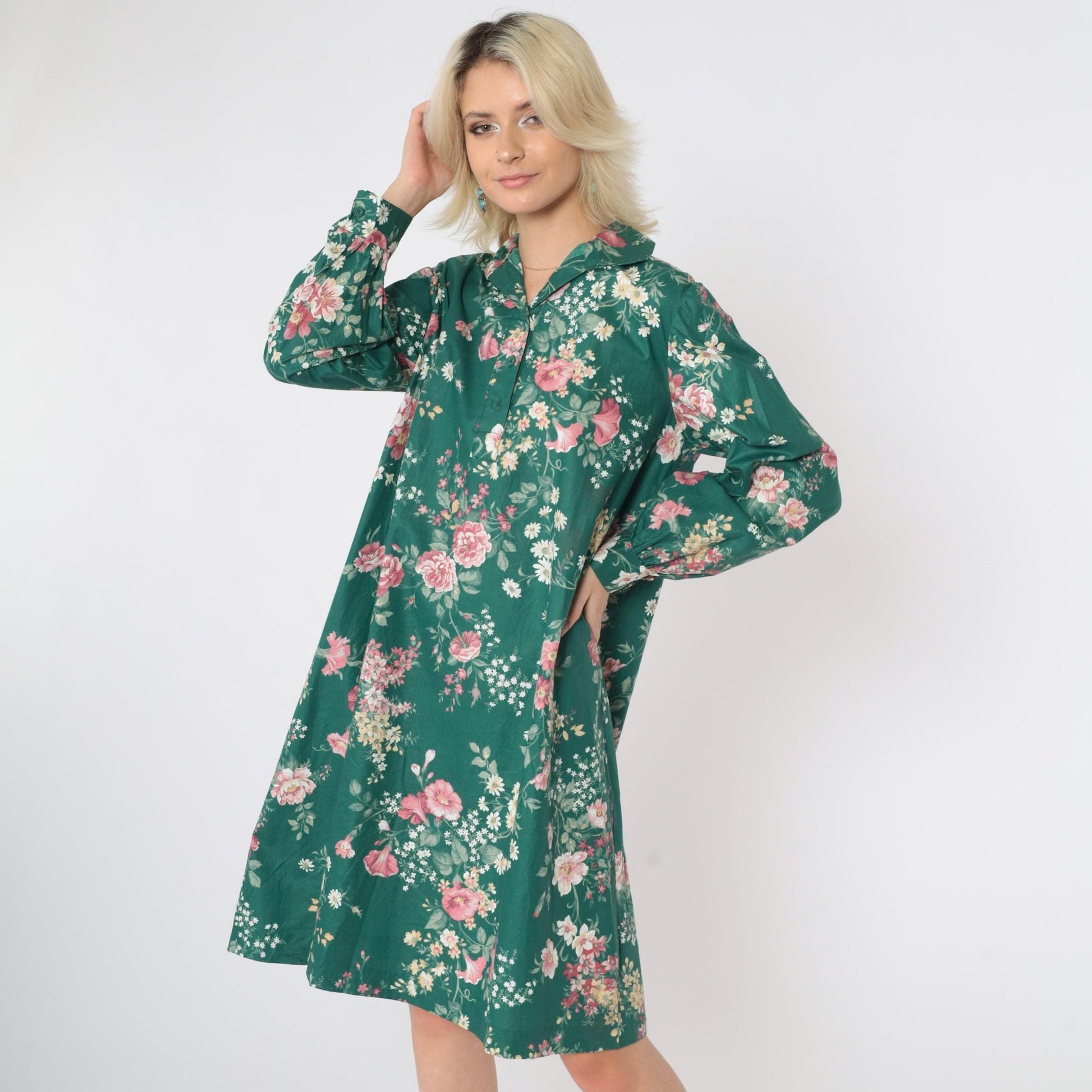 1970s Green Floral Shirt Dress Knee-Length Button-Up Collar Long Sleeve Medium Large