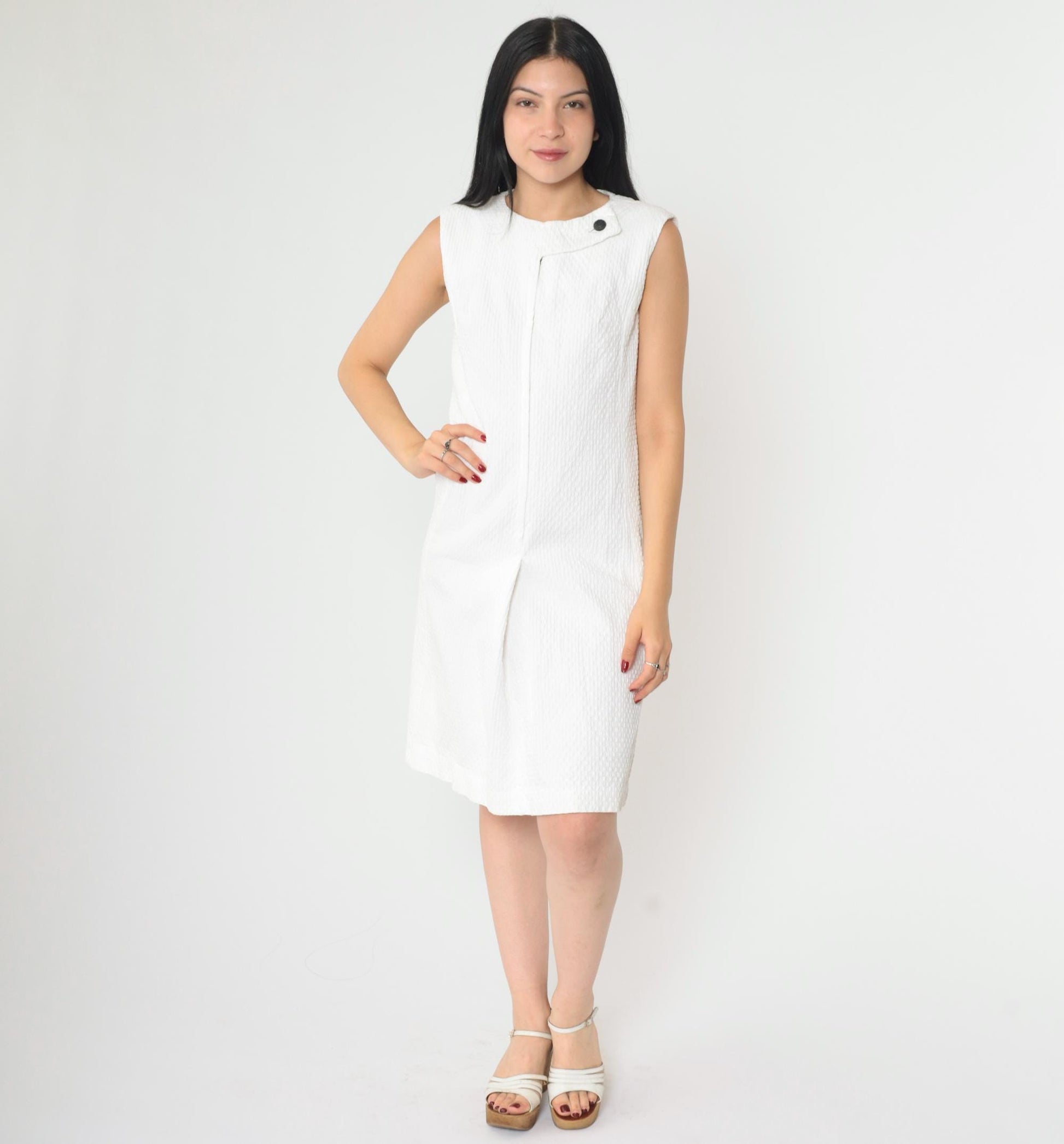 60s White Mod Mini Shift Dress Sleeveless Front Zip Textured Small