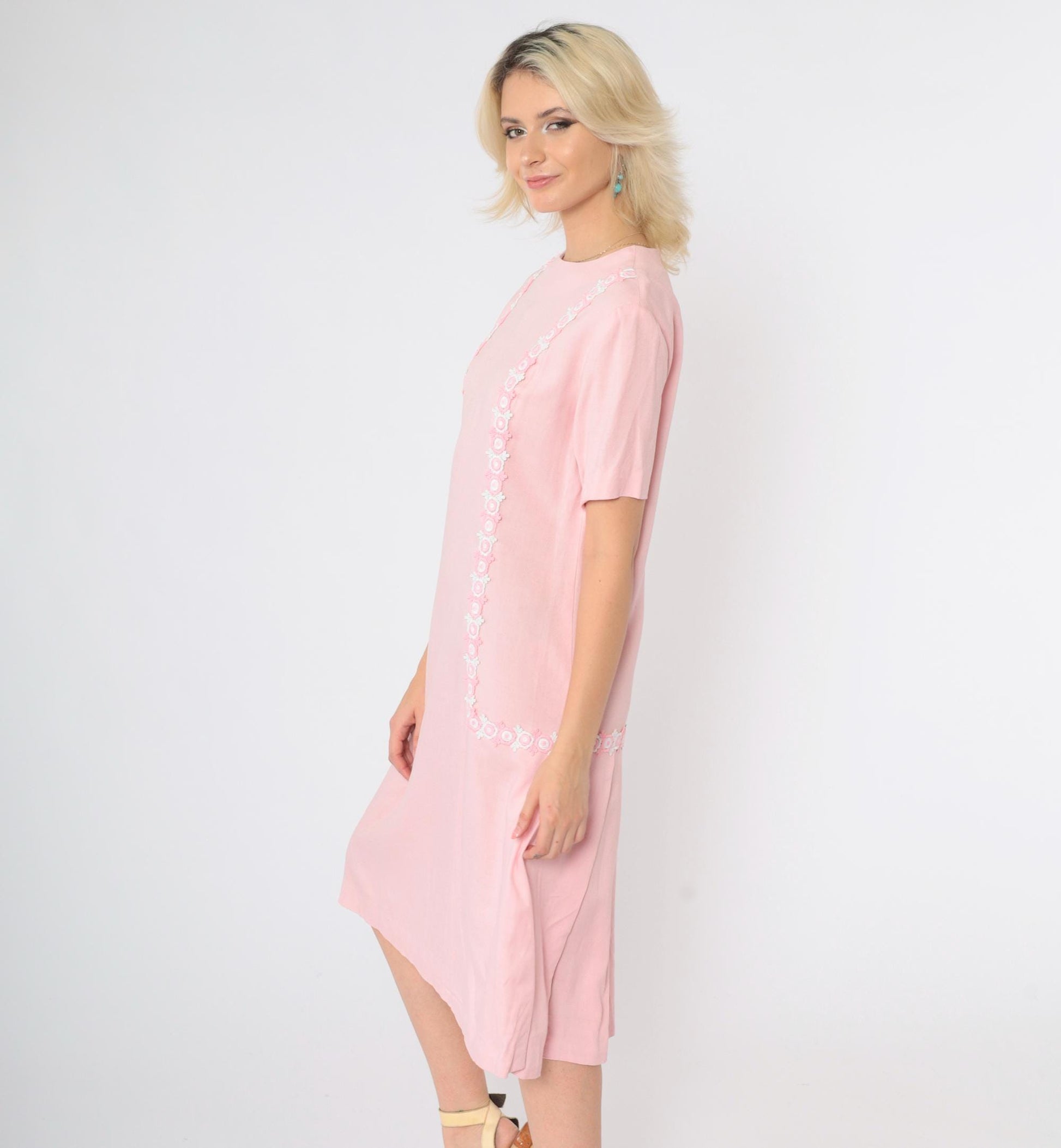 60s Pink Mod Shift Dress Embroidered Daisy Trim Drop Waist Small S