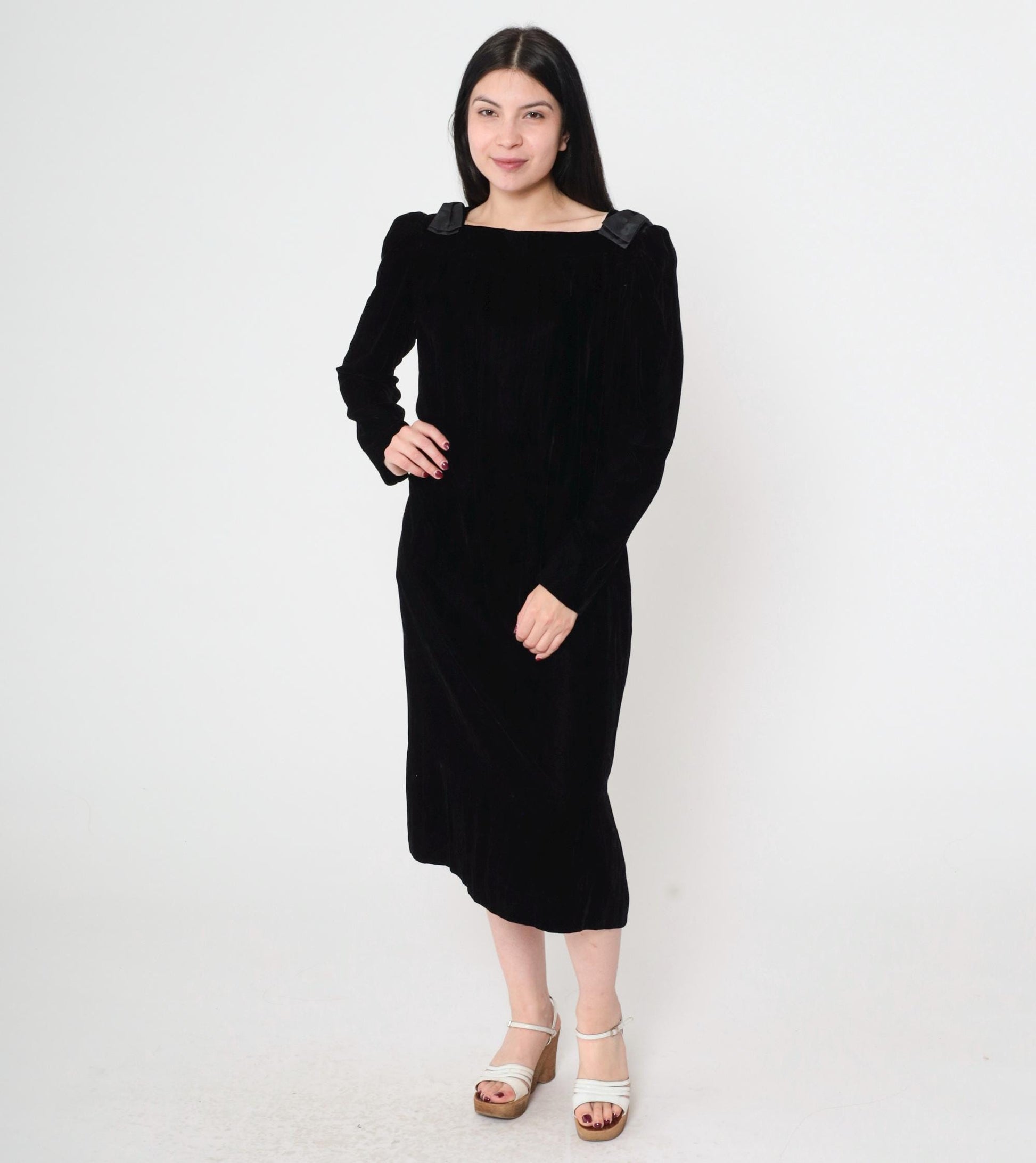 80s Victor Costa Black Velvet Midi Dress Bow Shoulders Long Sleeve Medium