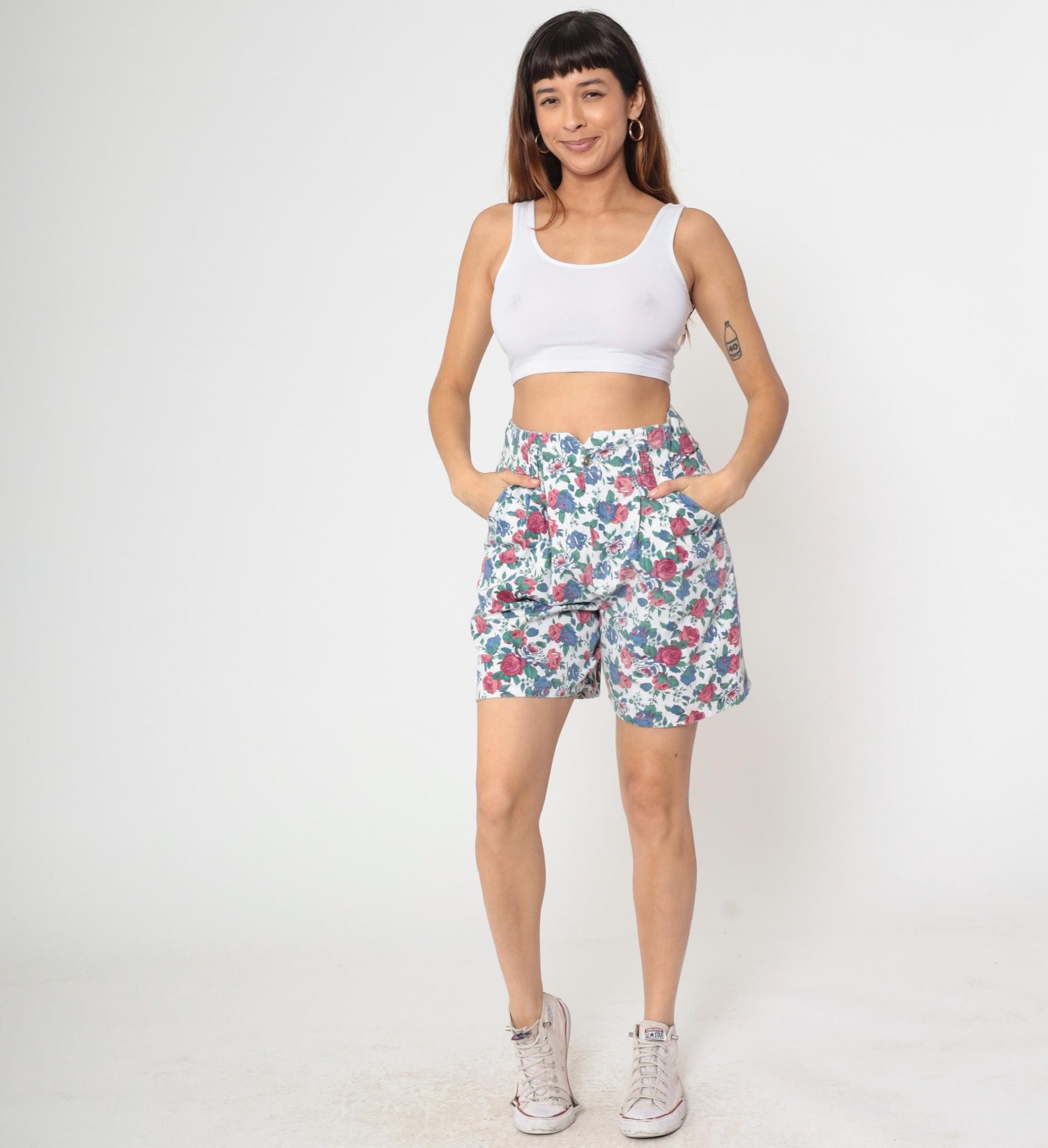 90s A. Byer White Floral Pleated High-Waisted Shorts Cotton Medium