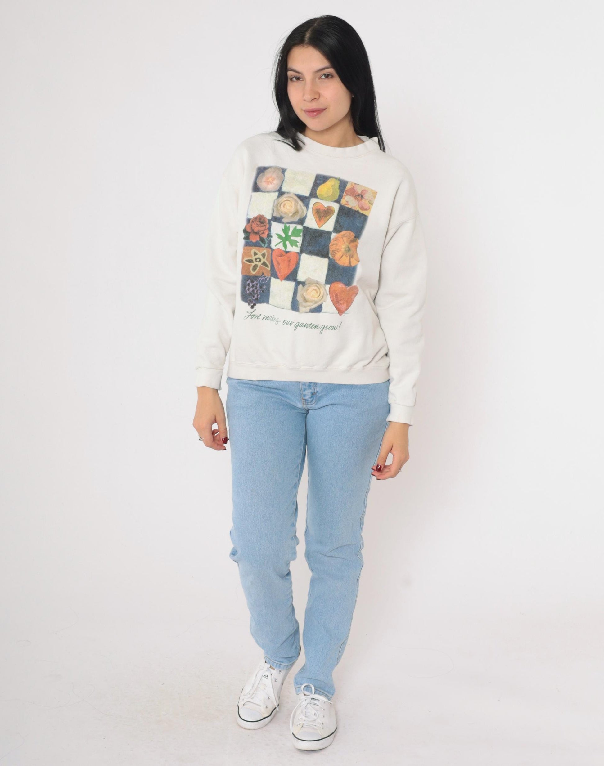 90s Love Makes Our Garden Grow Floral Patchwork Sweatshirt Off-White Medium