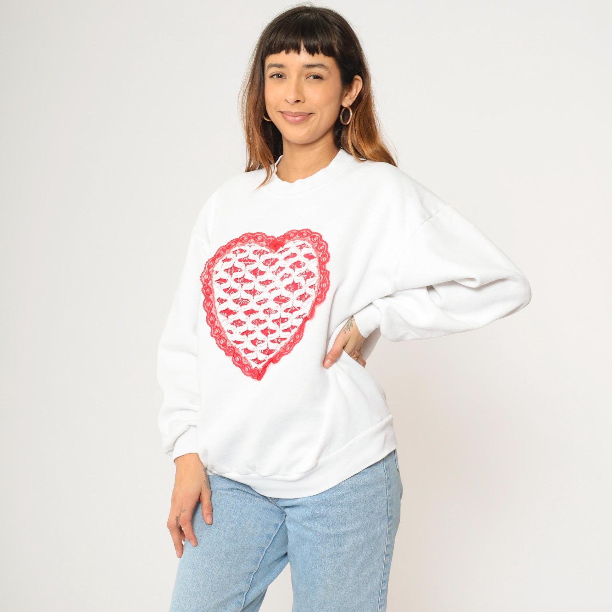 90s Jerzees White Sweatshirt Handkerchief Heart Red Lace Trim Extra Large XXL