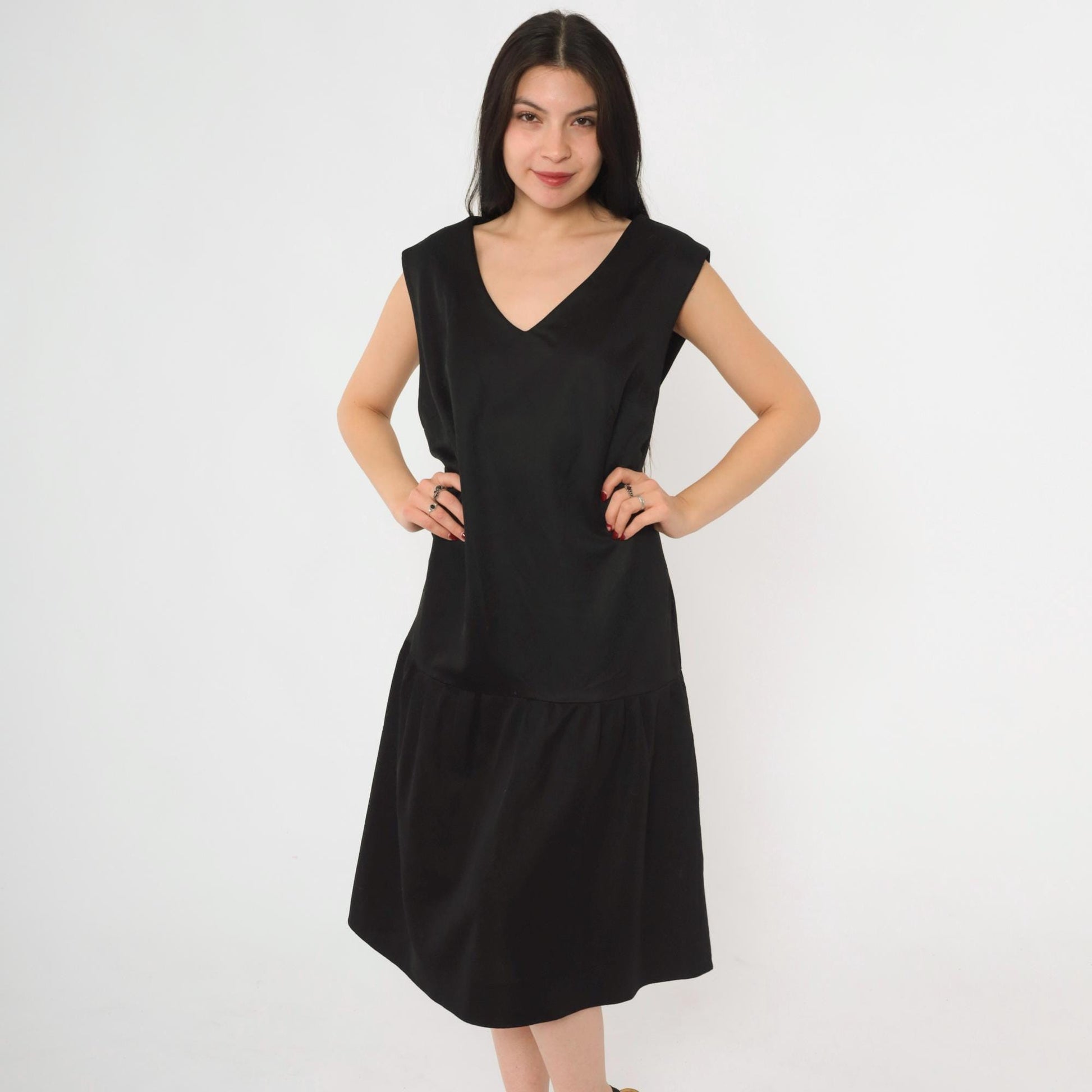 1960s Black Drop Waist Midi Dress Sleeveless V Neck Mod Large