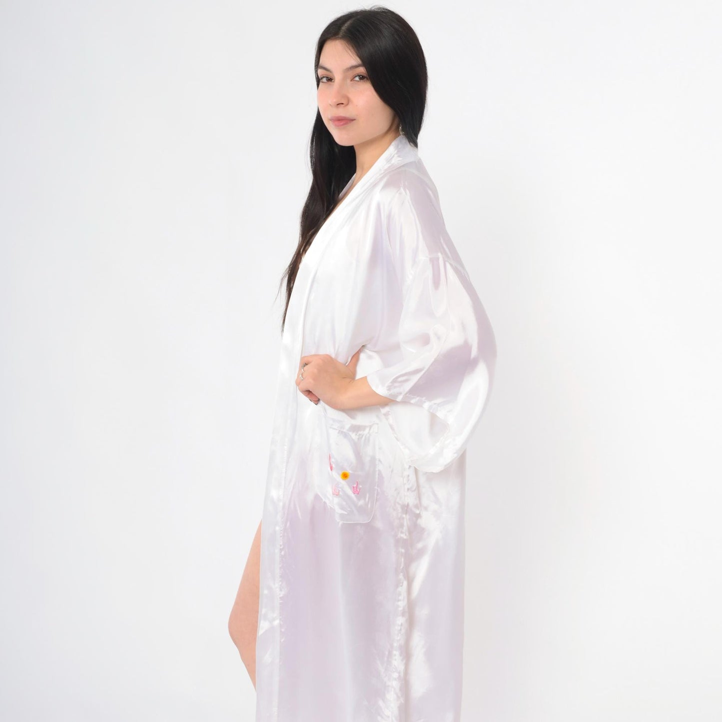 90s Chinese Dragon Embroidered Satin Robe White Wrap Maxi Medium M