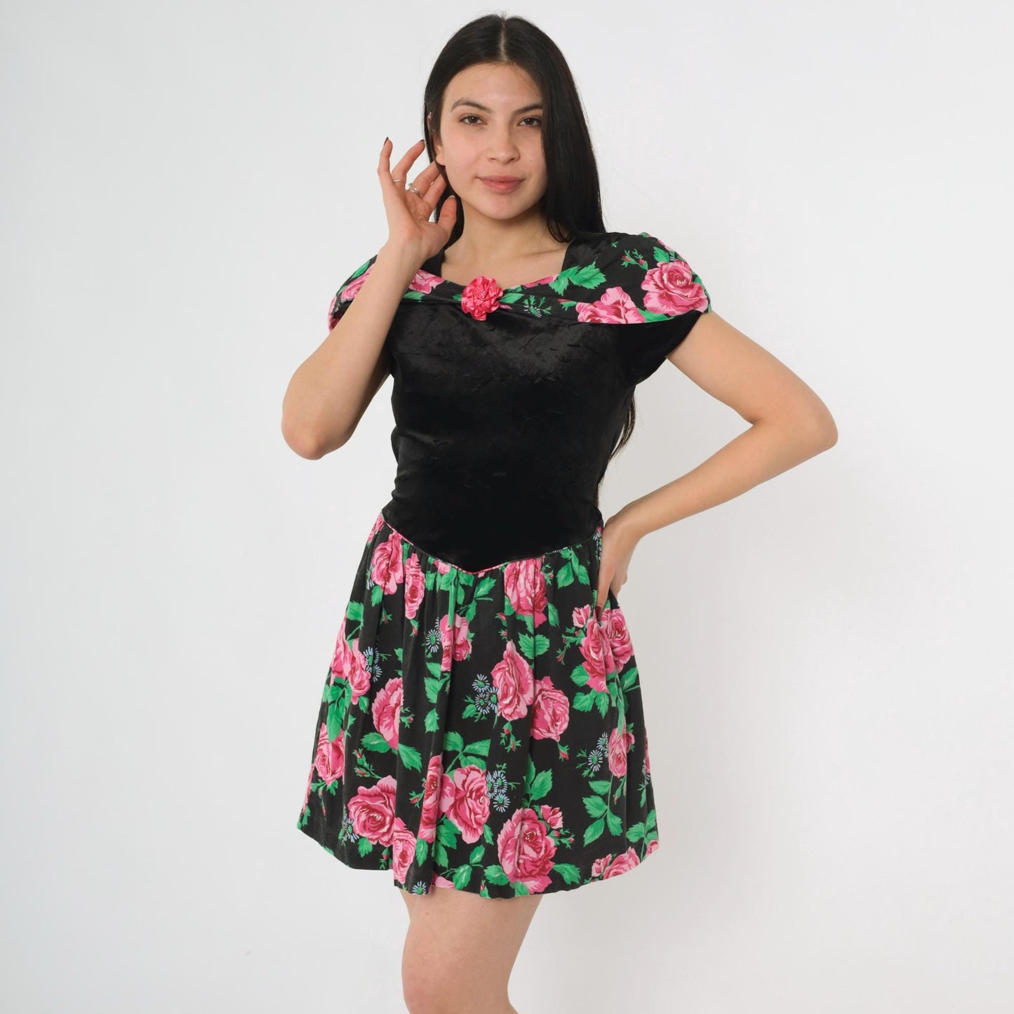 80s Picture Perfect Black Velvet Floral Mini Dress Cap Sleeve Small