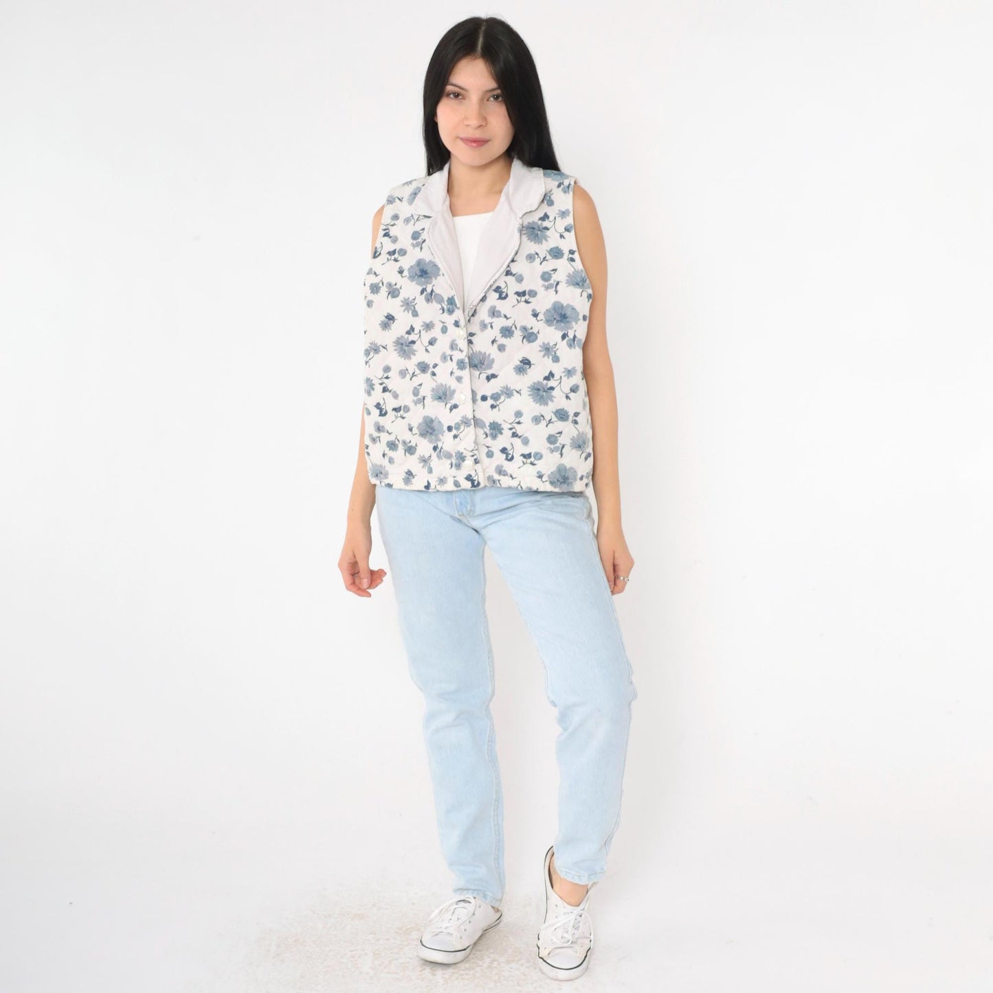 90s Quilted Floral Vest White Blue Button Front Collared Medium M