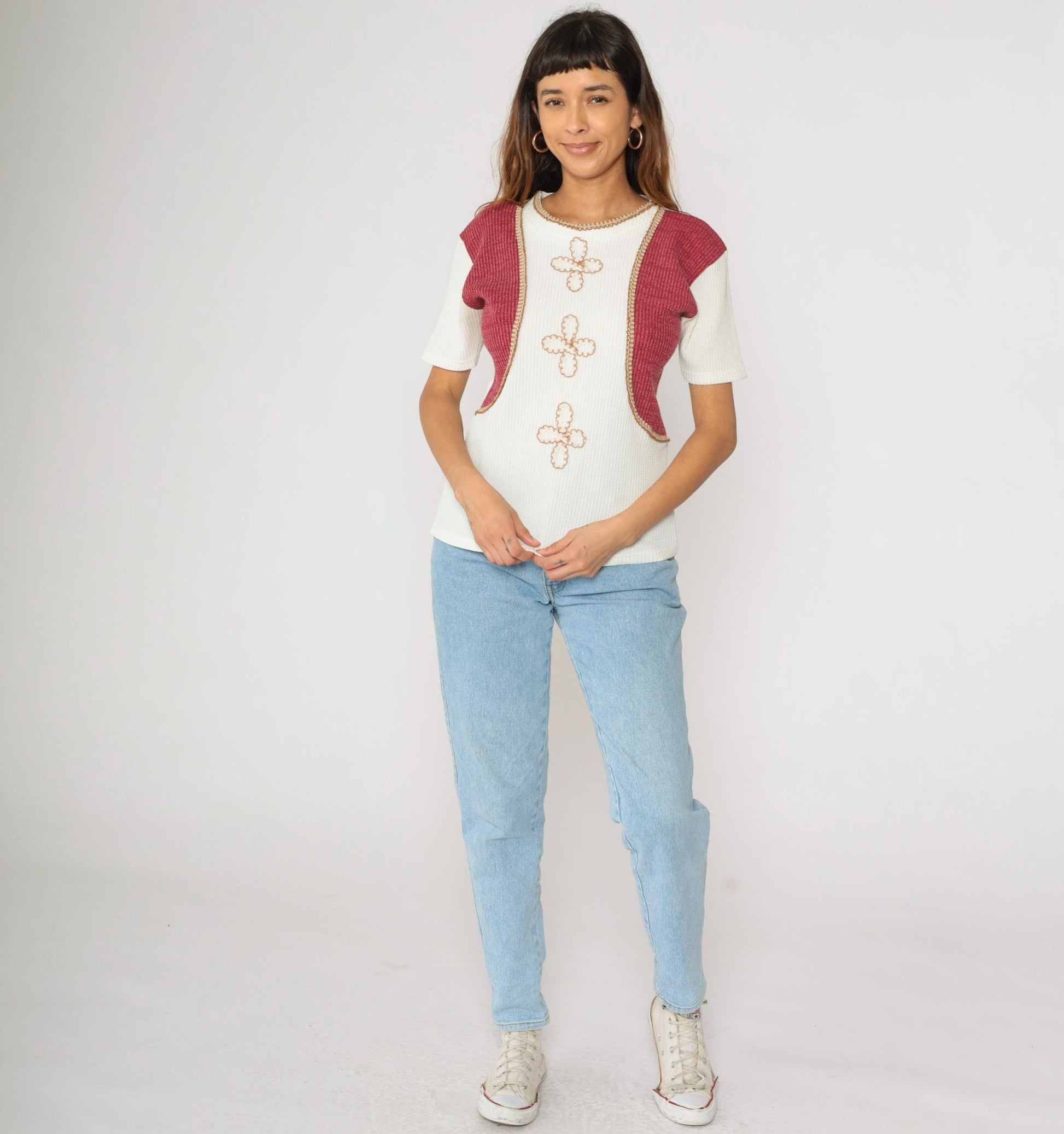 90s White Burgundy Floral Embroidered Knit Top Short Sleeve Medium M