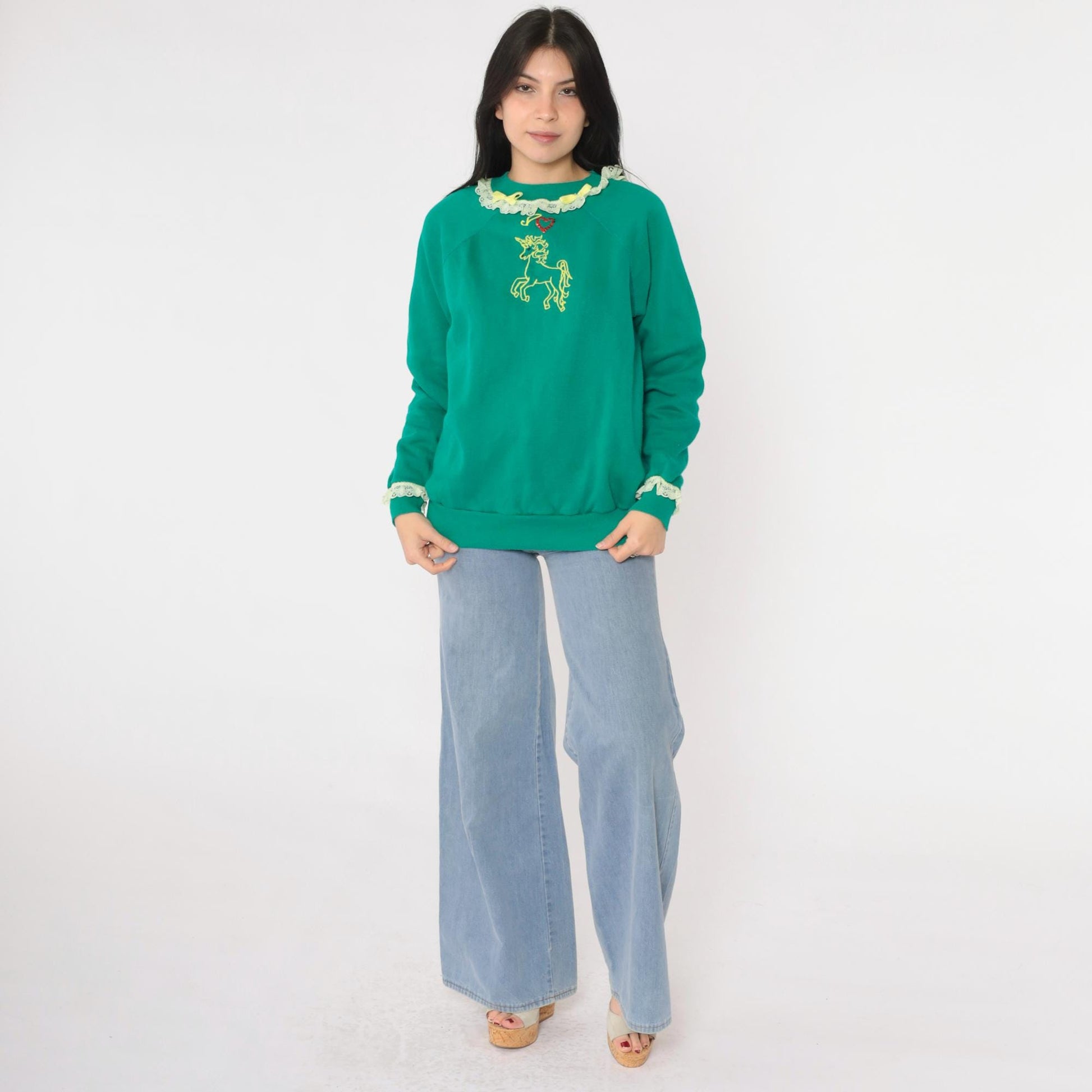 80s Unicorn Embroidered Sequin Heart Raglan Sweatshirt Green Medium