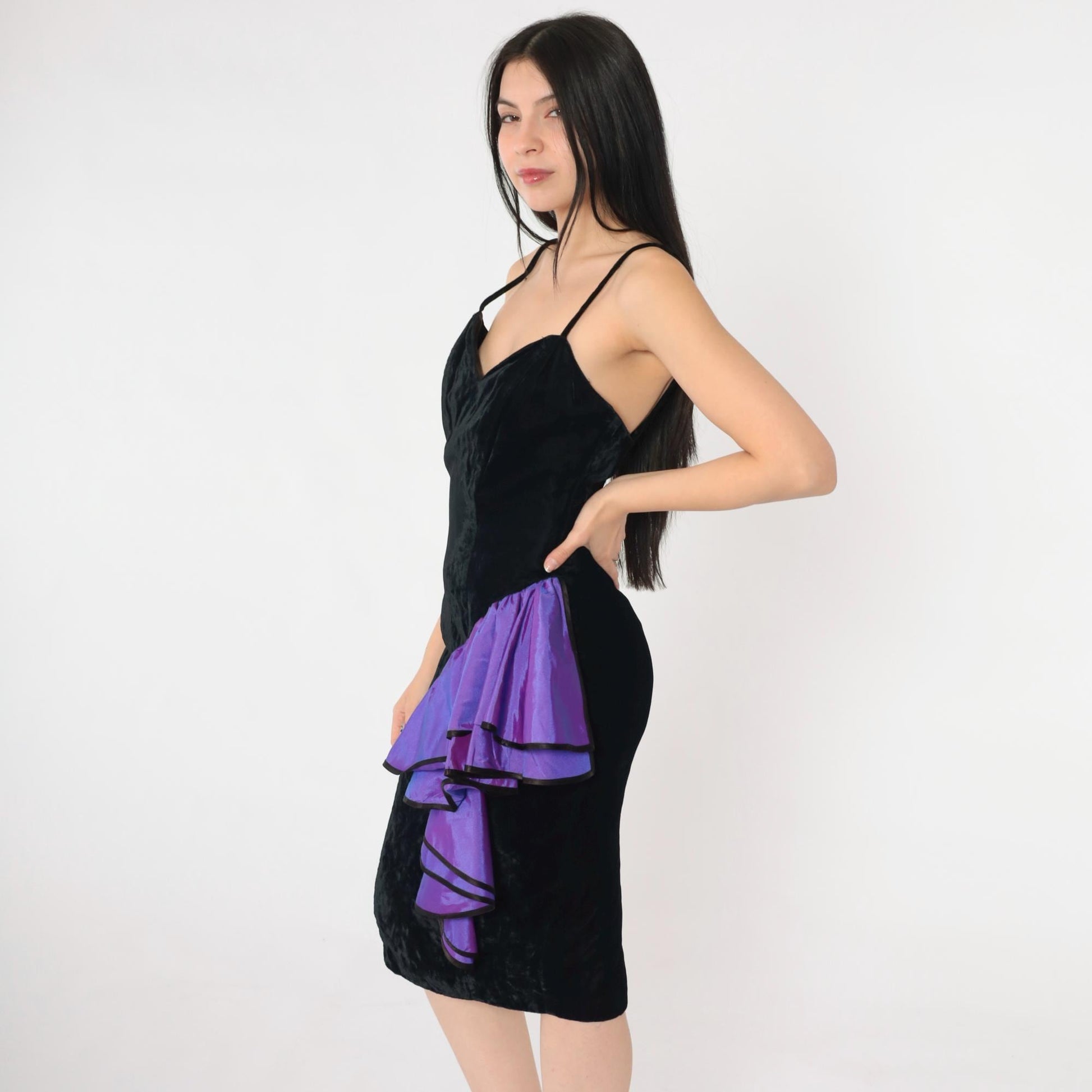80s Black Velvet Knee-Length Dress Purple Taffeta Ruffle Sweetheart Neckline Small