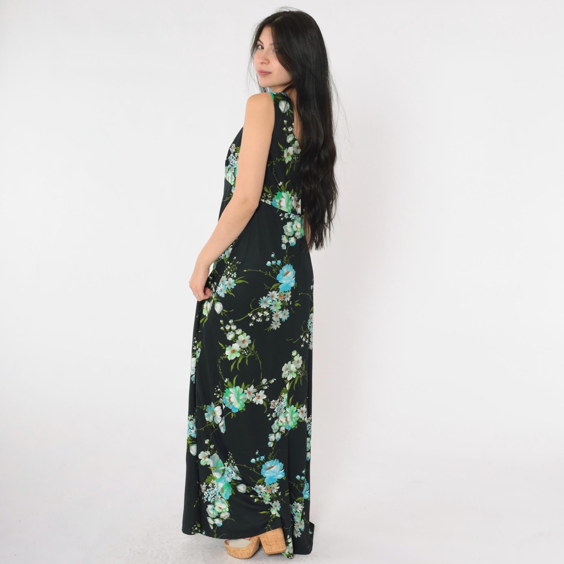 70s Black Floral Maxi Dress Empire Waist Sleeveless Sweetheart Neckline Medium