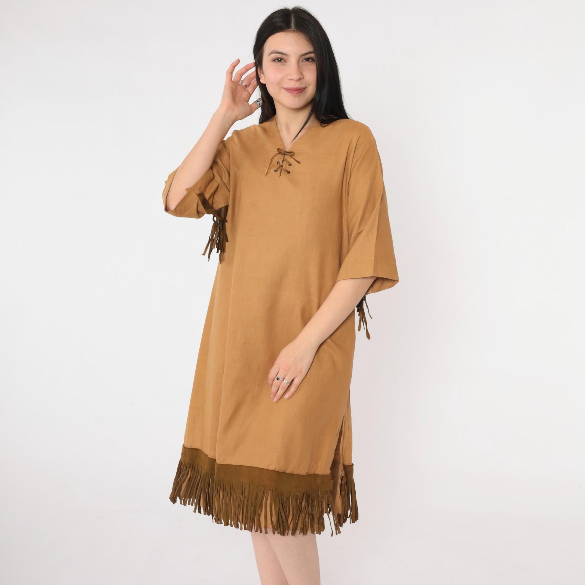 70s Tan Suede Fringe Tunic Dress Lace-Up Neckline Knee Length Medium M