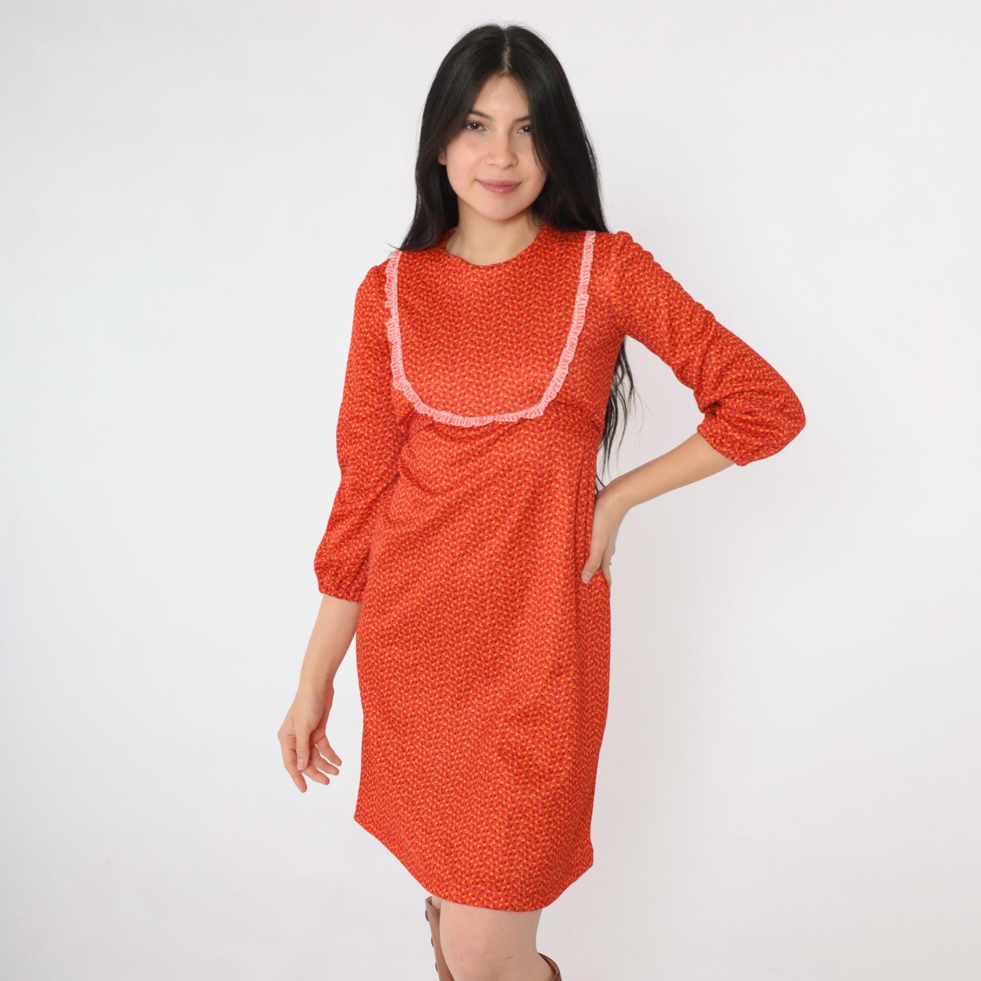 70s Red Calico Floral Empire Waist Mini Dress Lace Bib 3/4 Sleeve Extra Small
