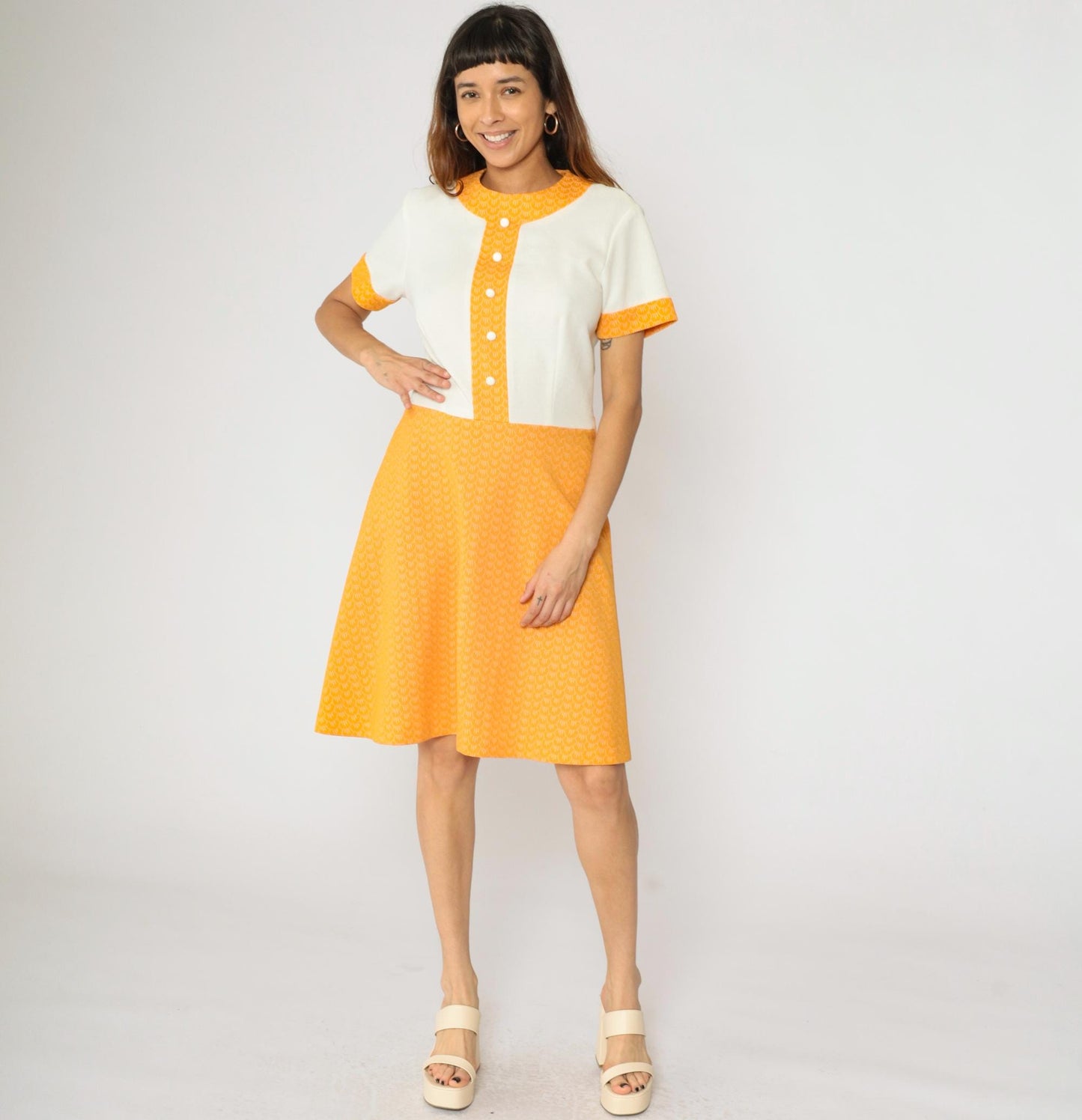 1960s Mod A-Line Dress Orange White Geometric Knee Length Short Sleeve Medium M